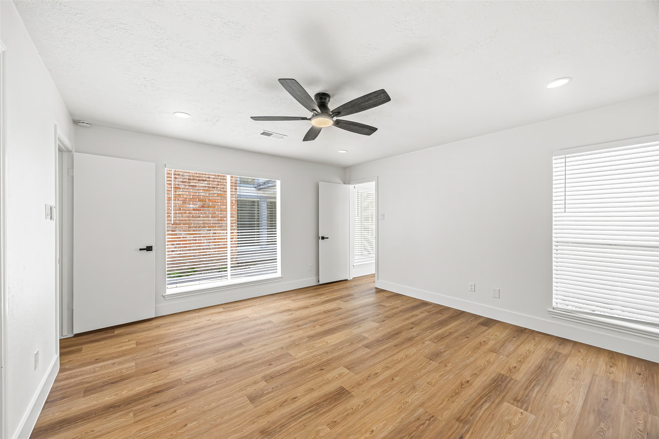 12210 Waldemar Drive Property Photo 19