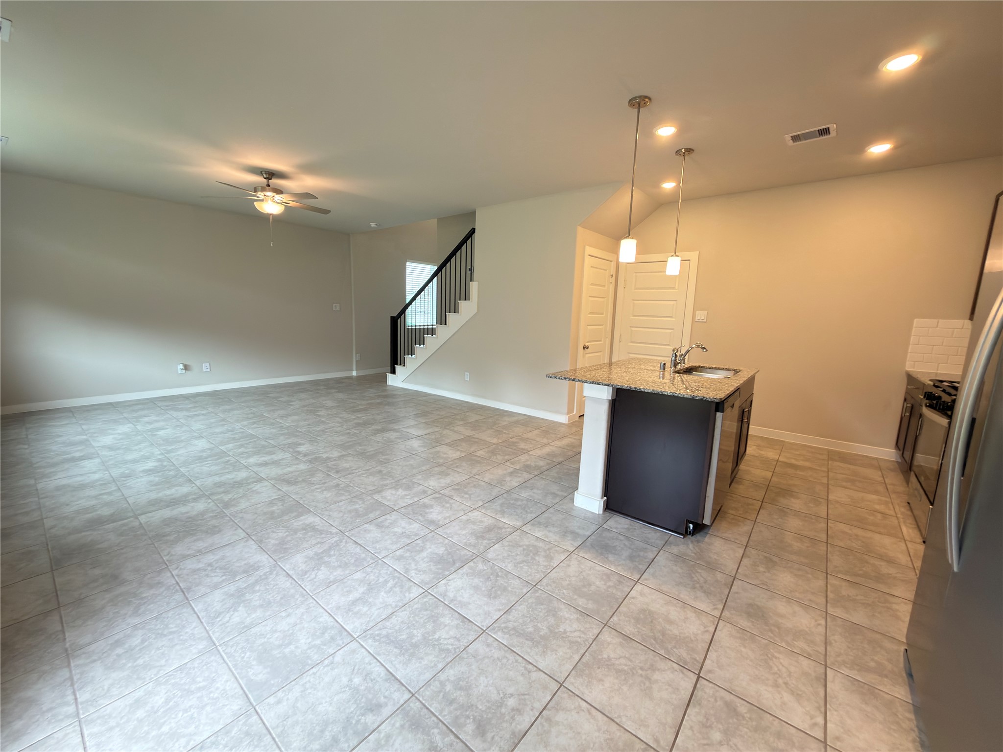 5723 Madden Lane Property Photo 9