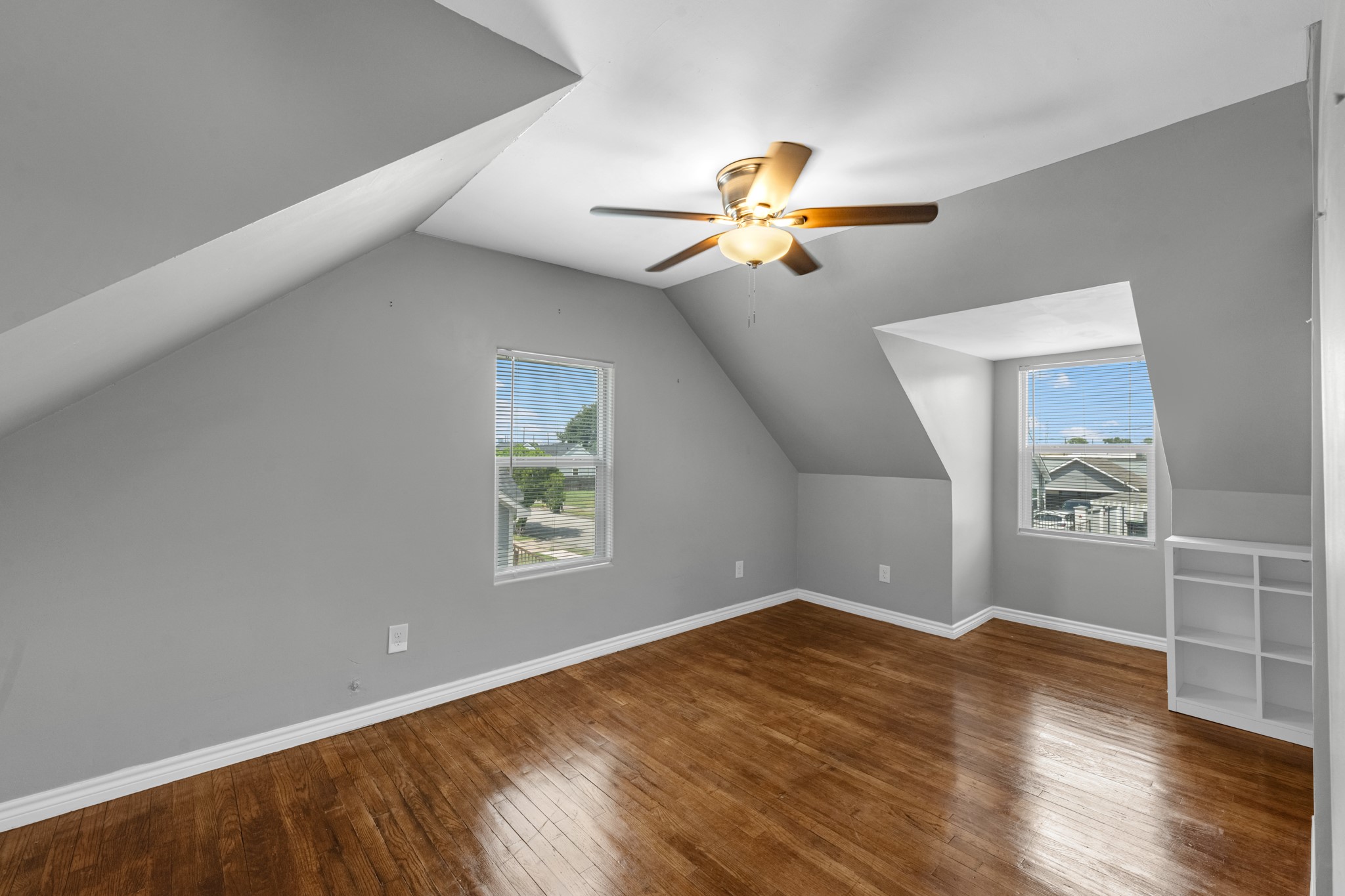5534 Hillman Street Property Photo 13