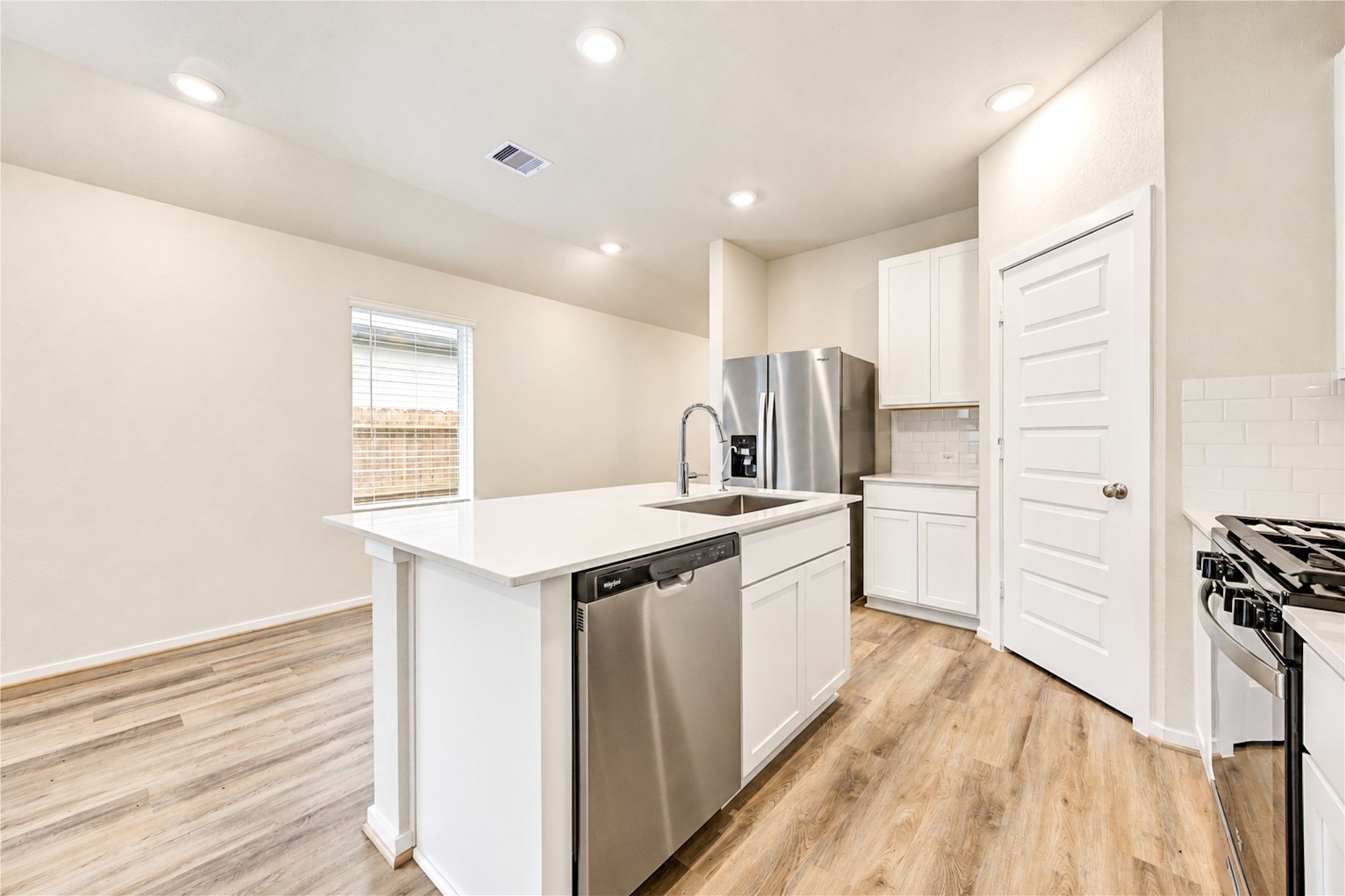 18539 Landing Meadows Lane Property Photo 8