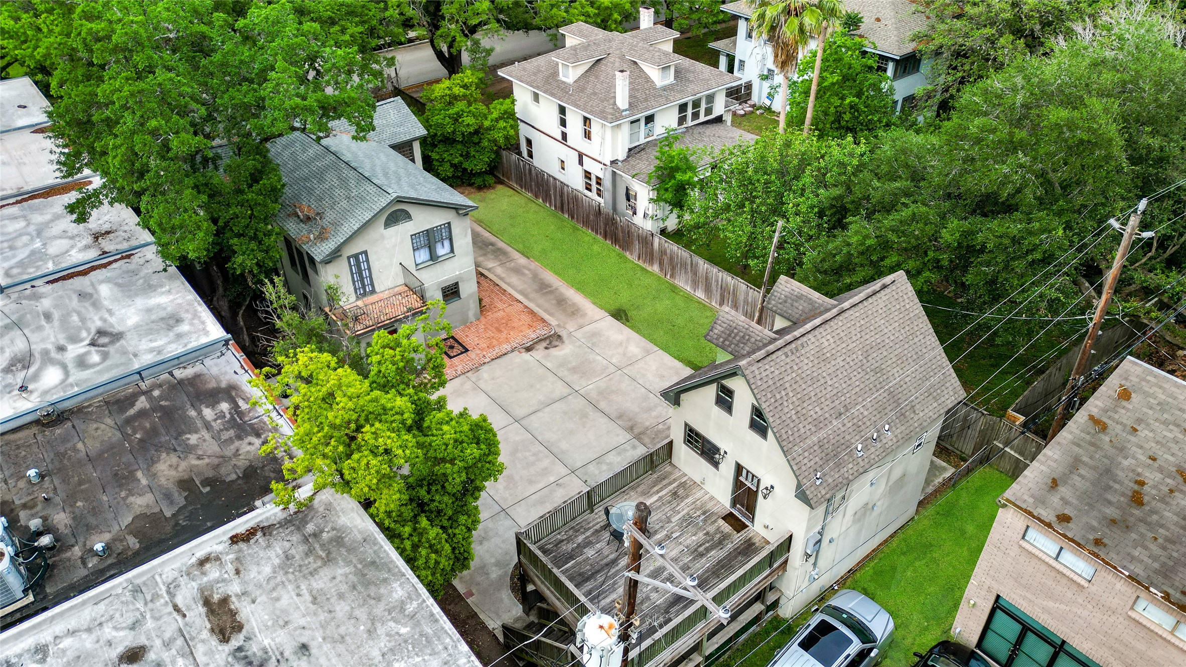 815 Hawthorne St Property Photo 39