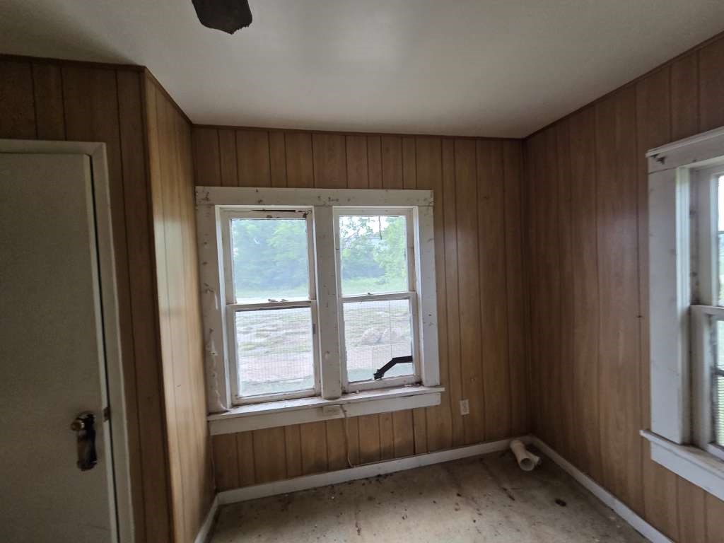 204 E Bryan Avenue Property Photo 8