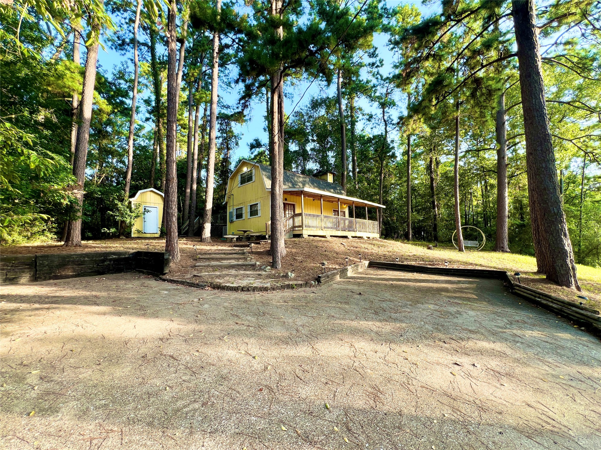 1 Hilltop Circle Property Photo 5