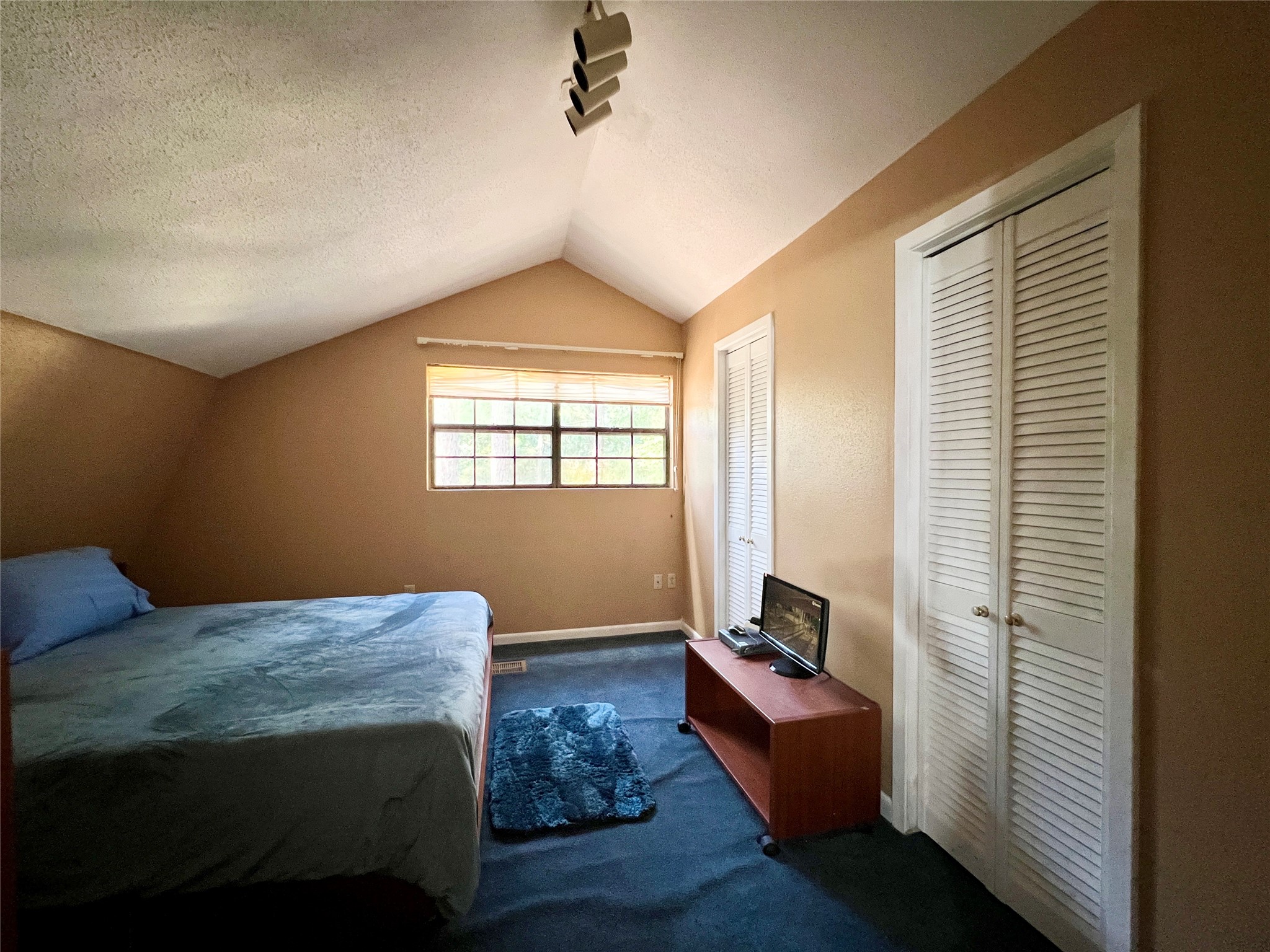 1 Hilltop Circle Property Photo 30