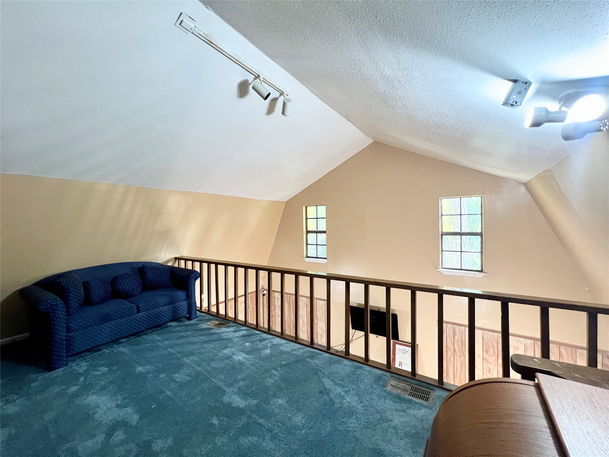 1 Hilltop Circle Property Photo 34