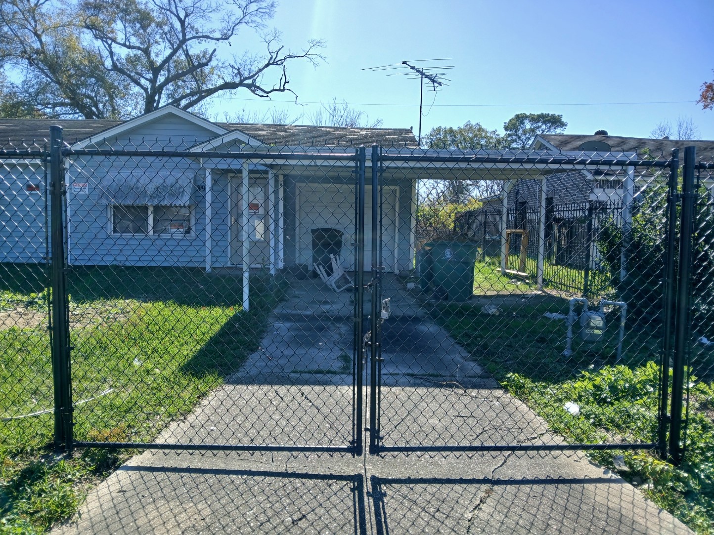 8914 Oak Knoll Lane Property Photo 1