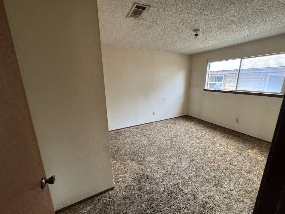 2101 Corona Drive Property Photo 8