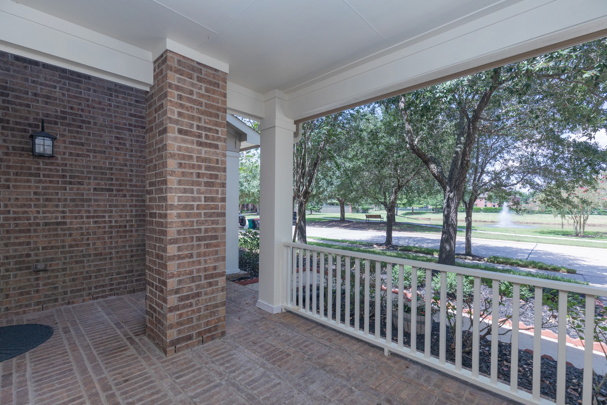 3023 London Lane Property Photo 4