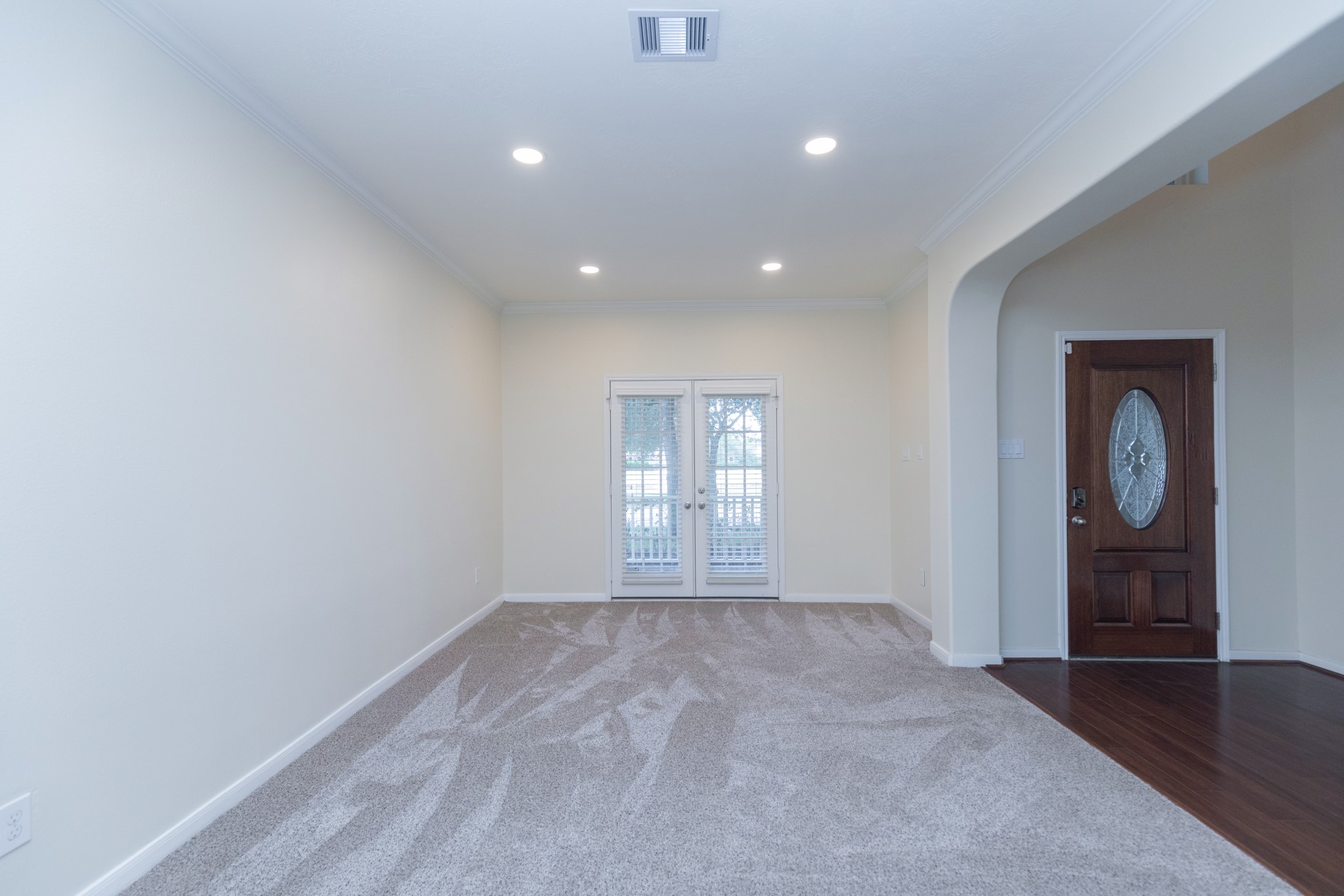 3023 London Lane Property Photo 7