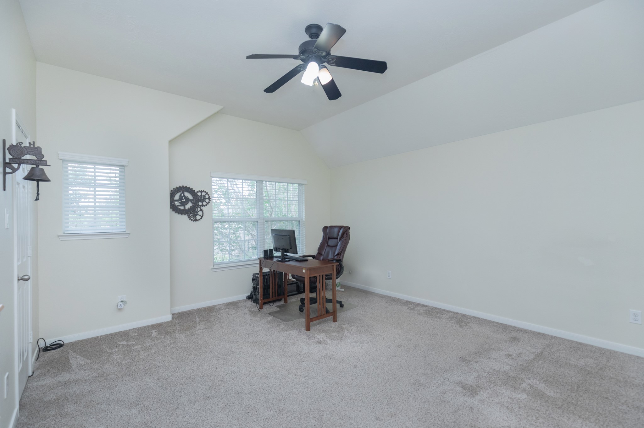 3023 London Lane Property Photo 40