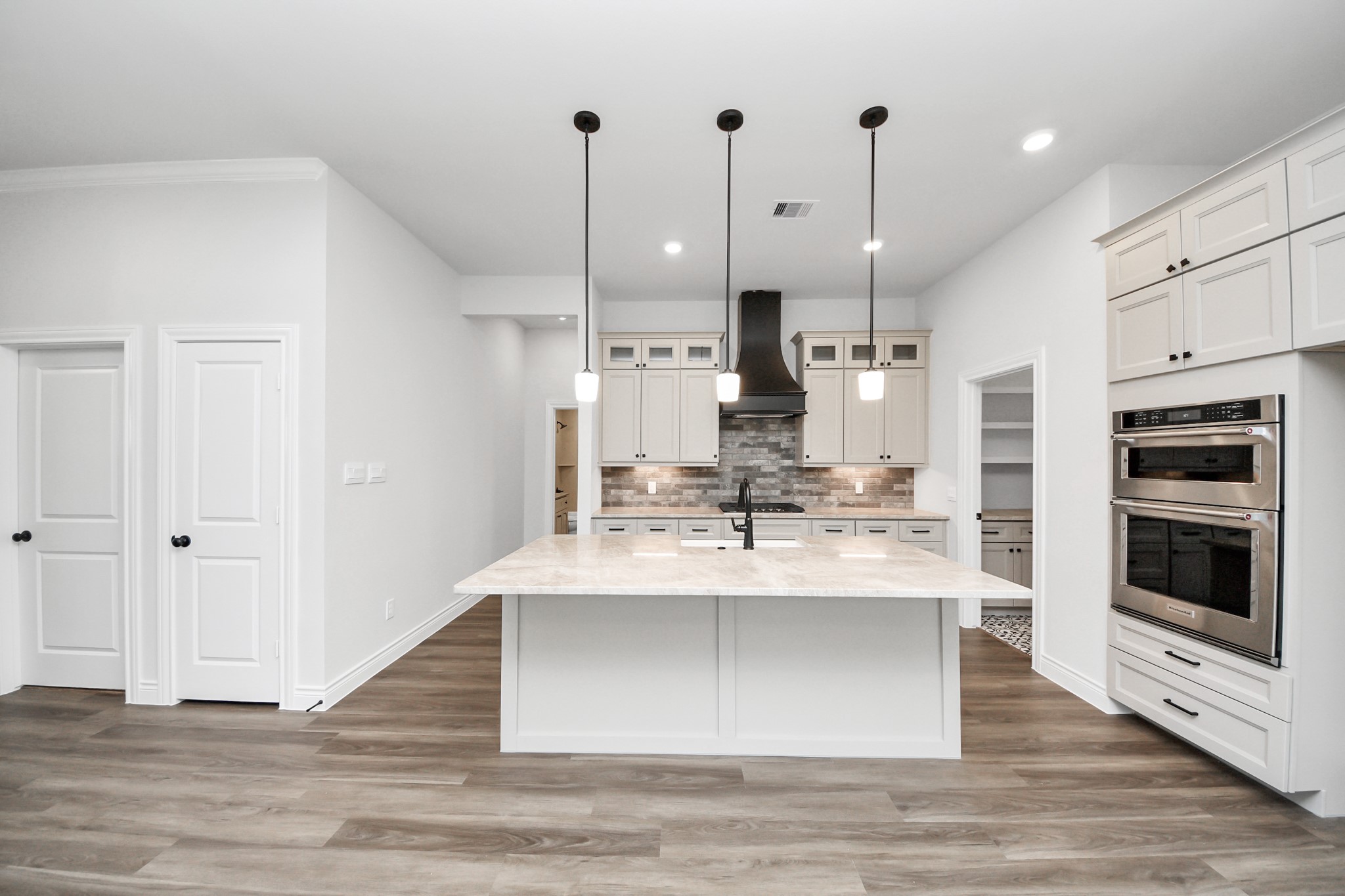 12051 Noble Heart Drive Property Photo 6
