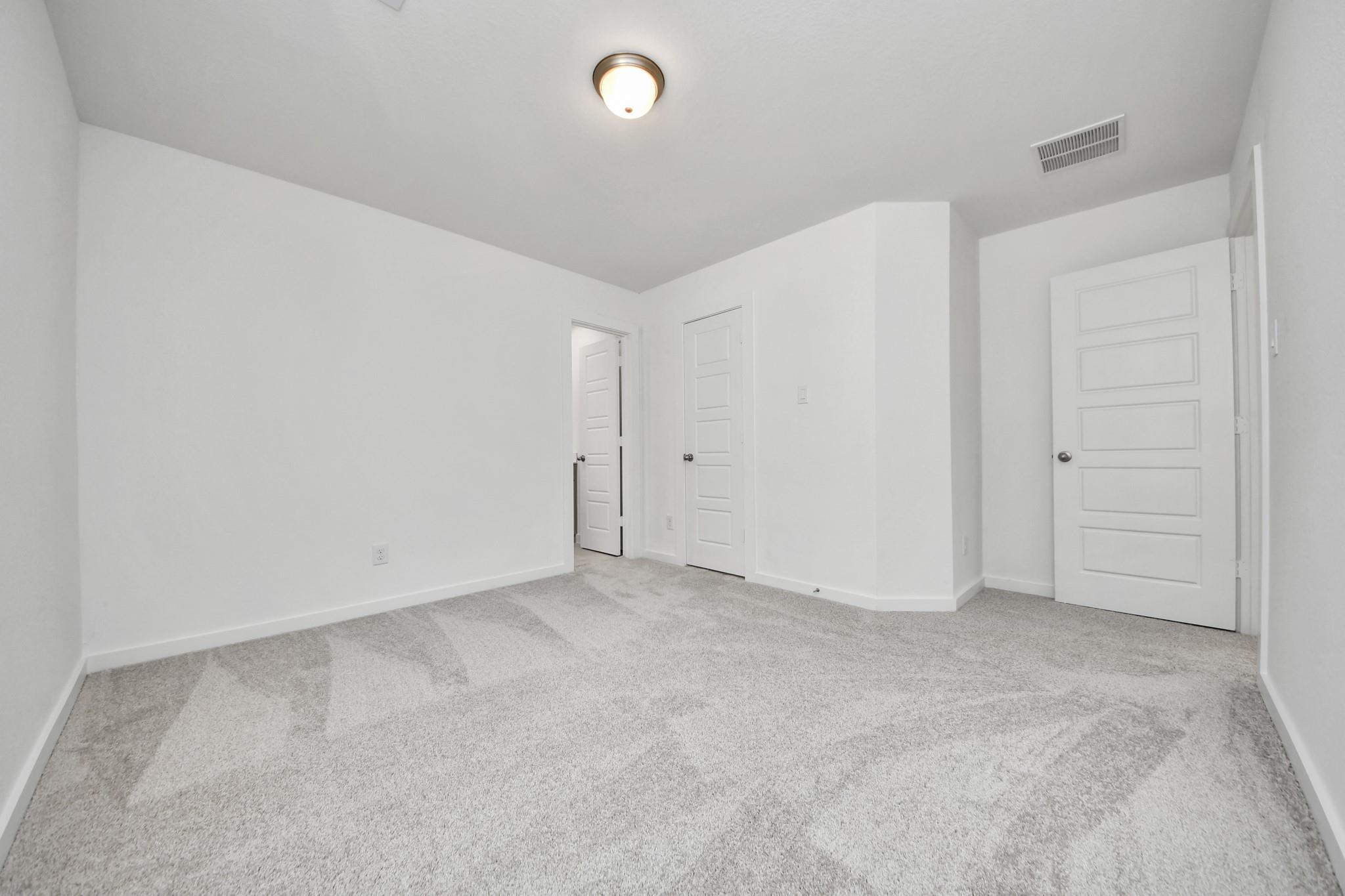 2114 Della Lakes Court Property Photo 29