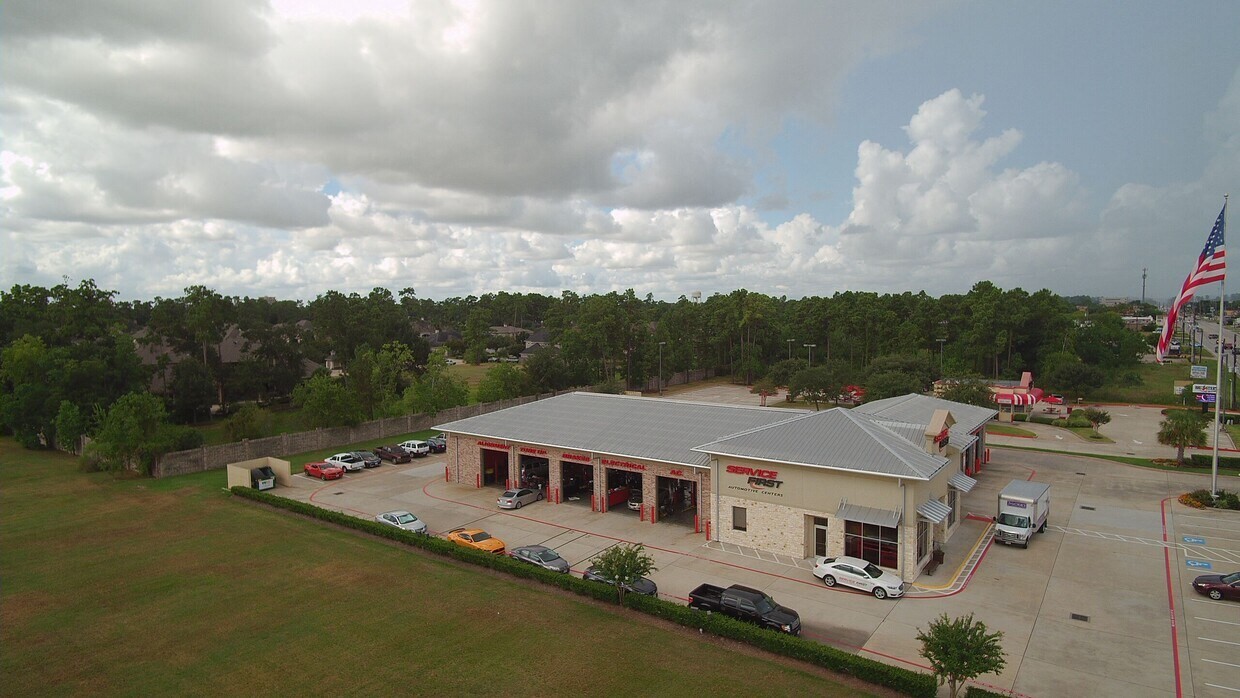 8220 Louetta Road Property Photo 3