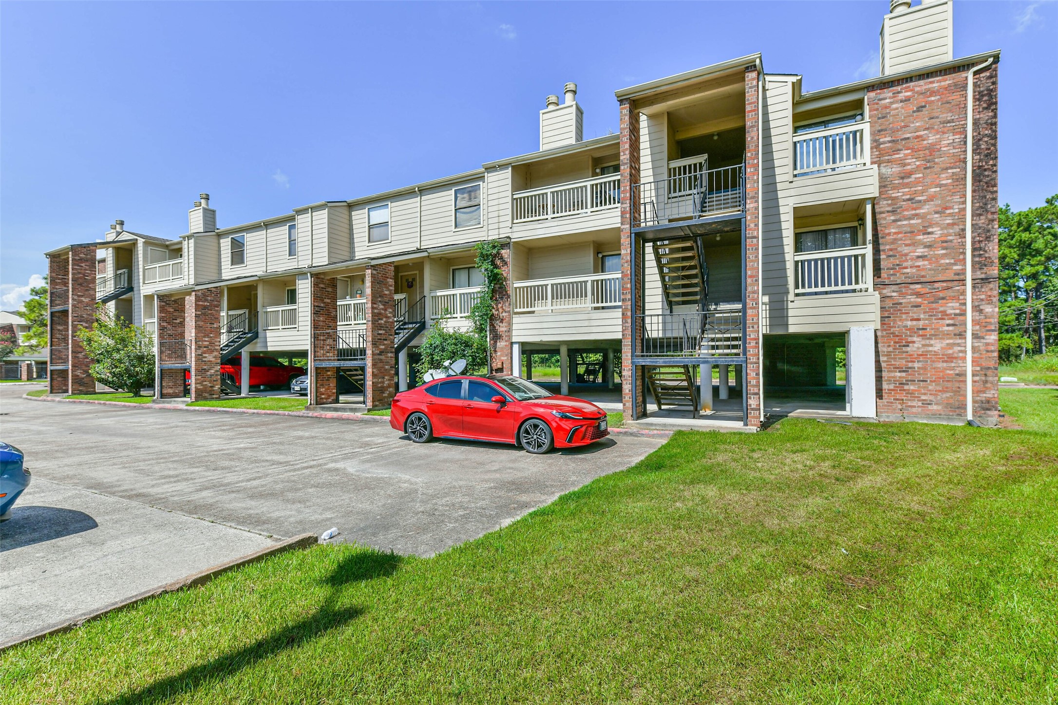 2501 Gulf Freeway 243d Property Photo 2