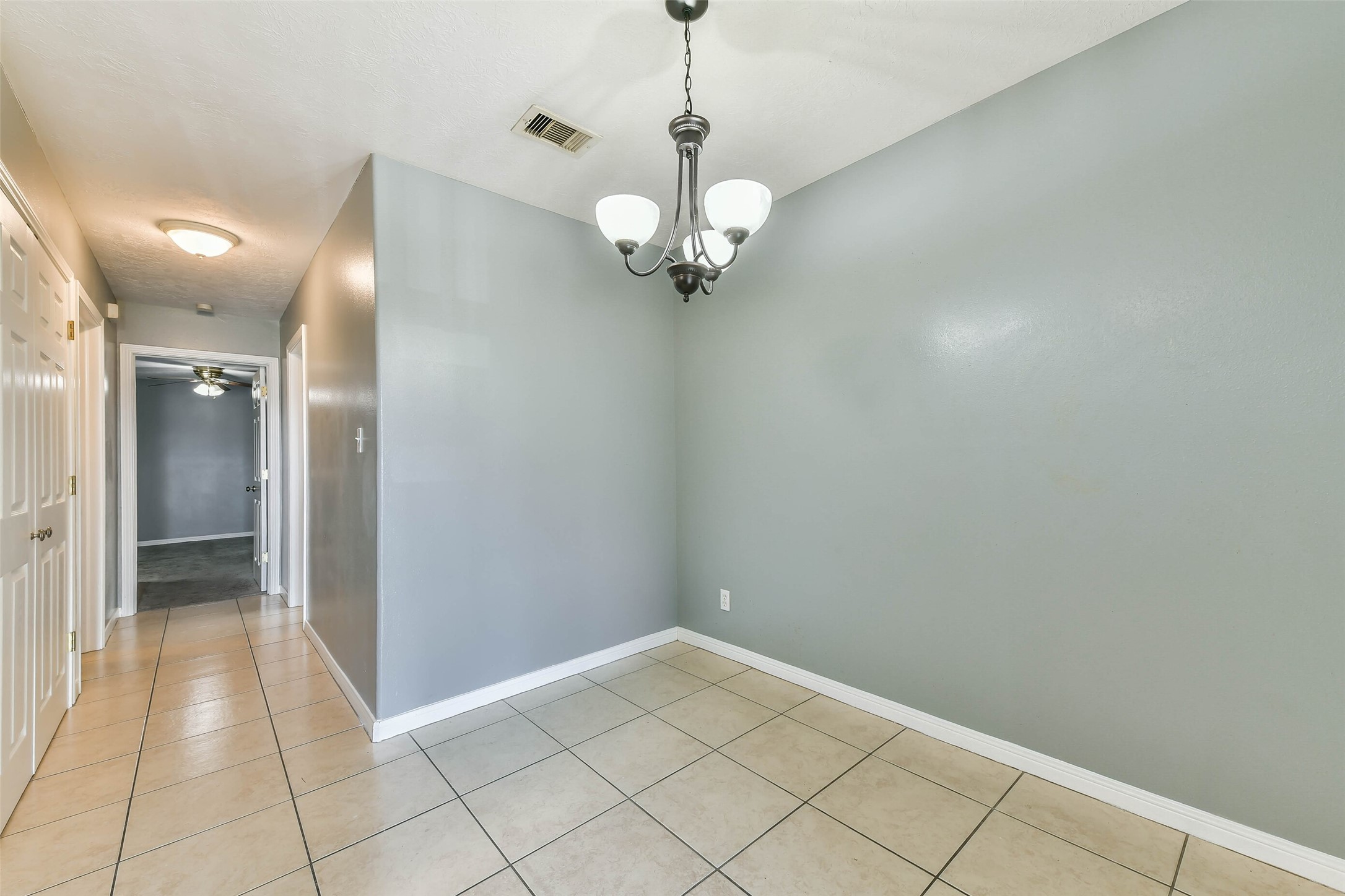 2501 Gulf Freeway 243d Property Photo 15