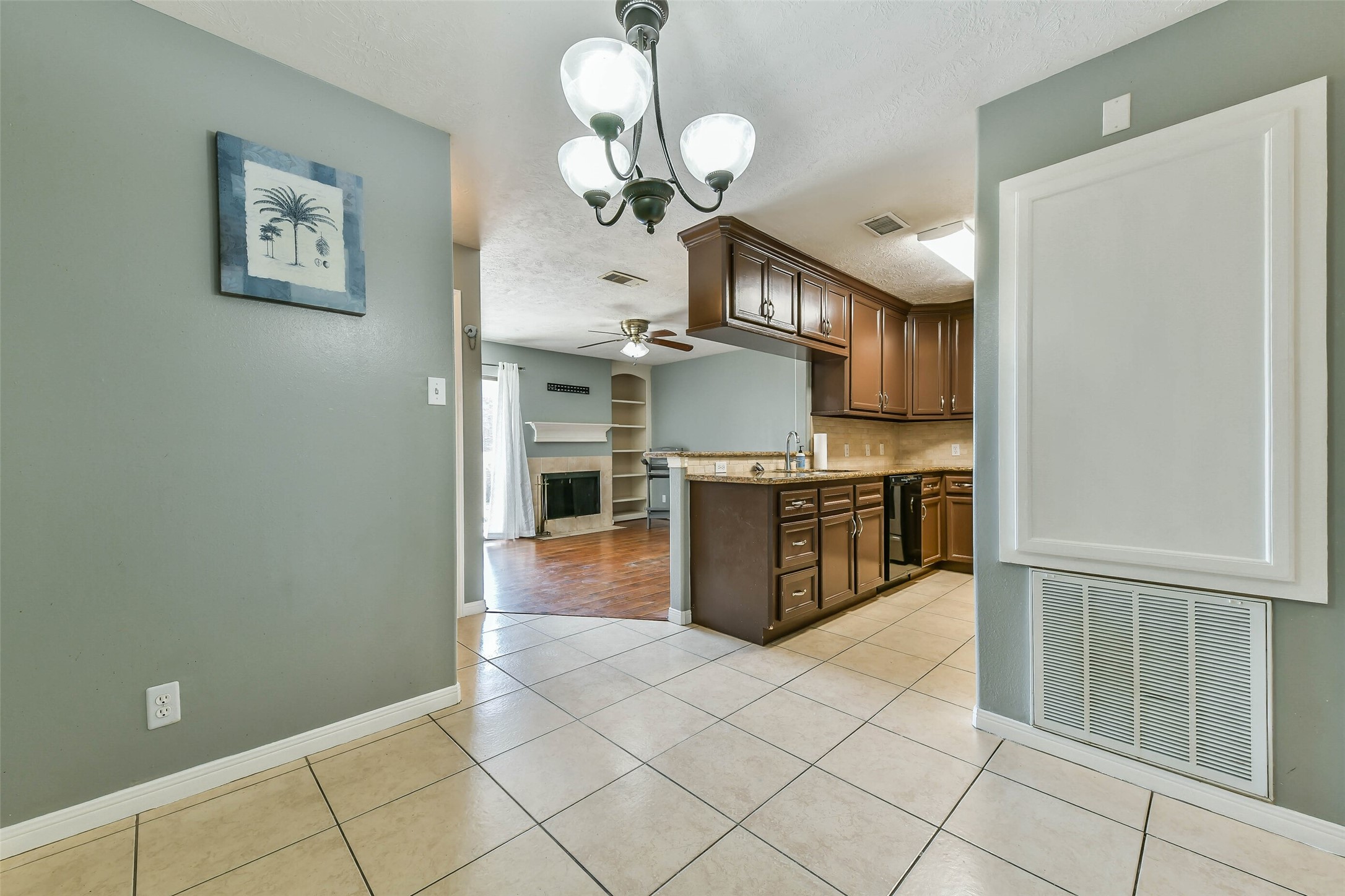 2501 Gulf Freeway 243d Property Photo 16