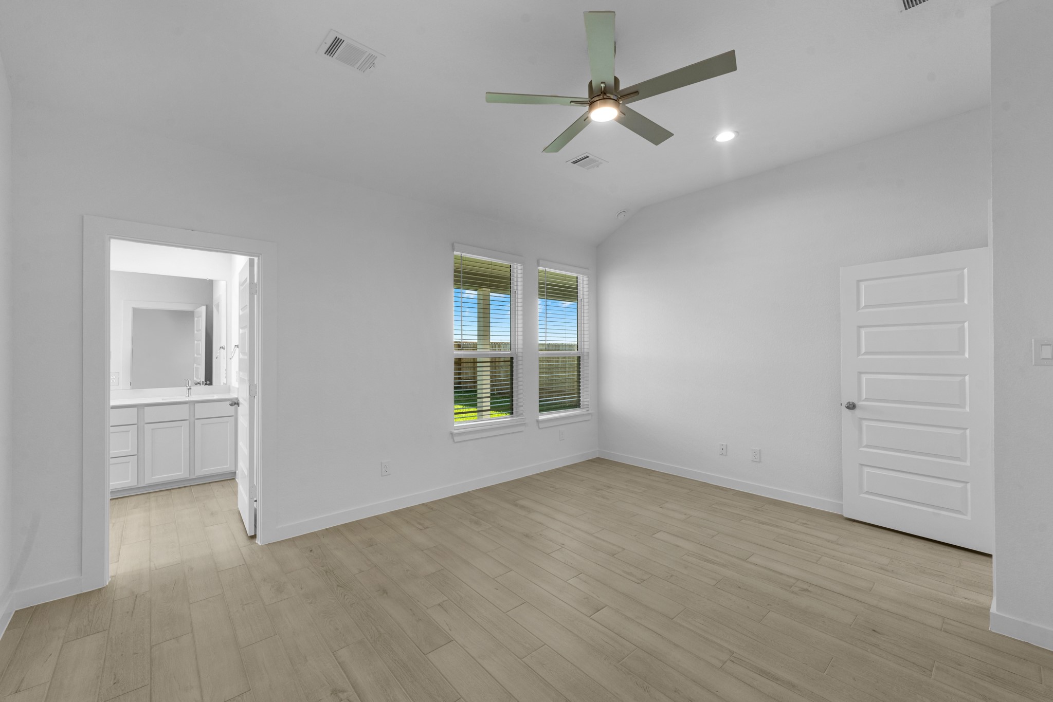 21723 Cisco Point Lane Property Photo 9