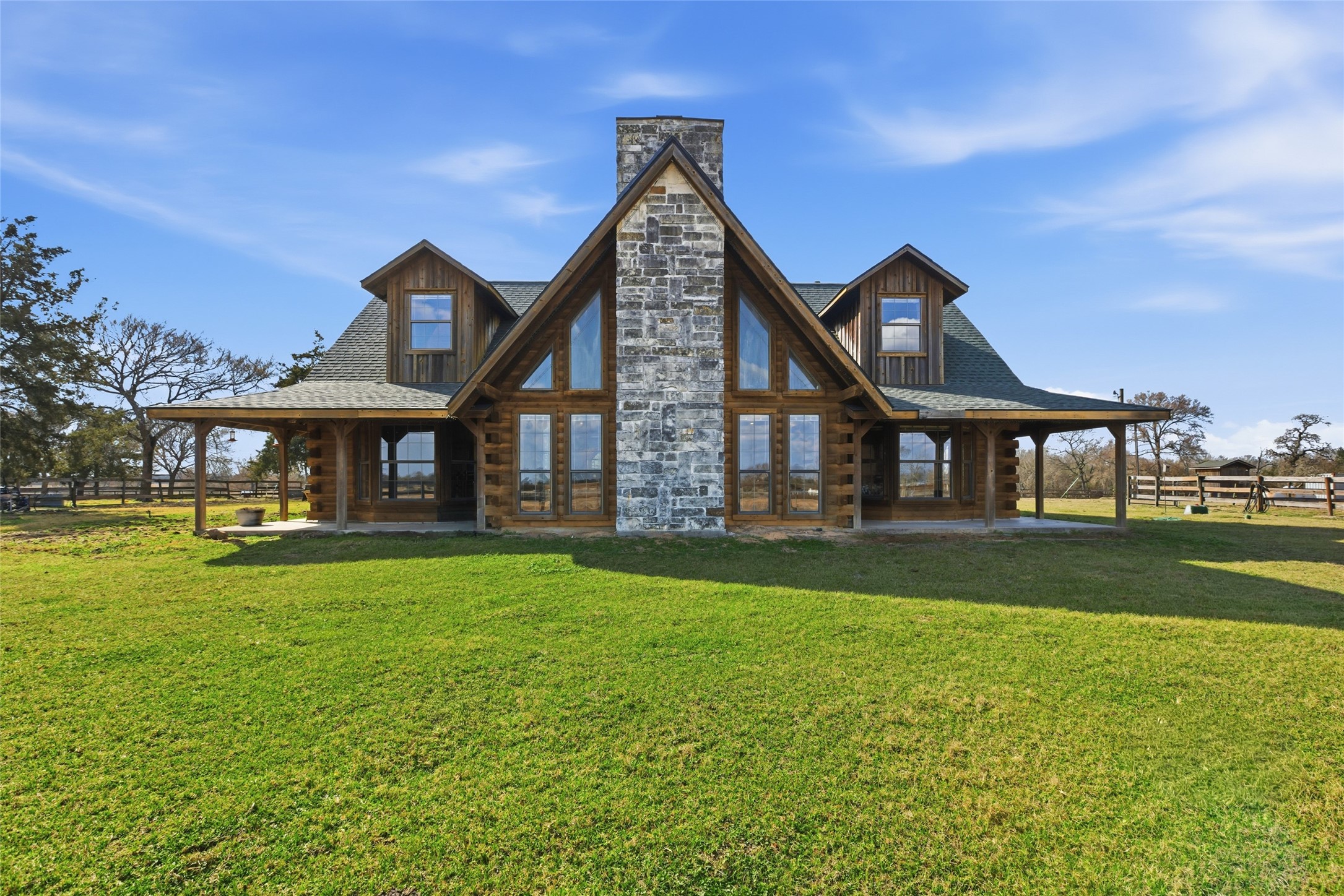 27185 Muckelroy Road Property Photo 5