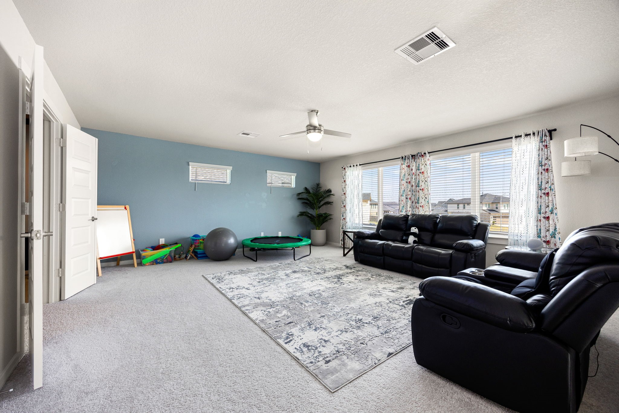 3410 Royal Elk Court Property Photo 23