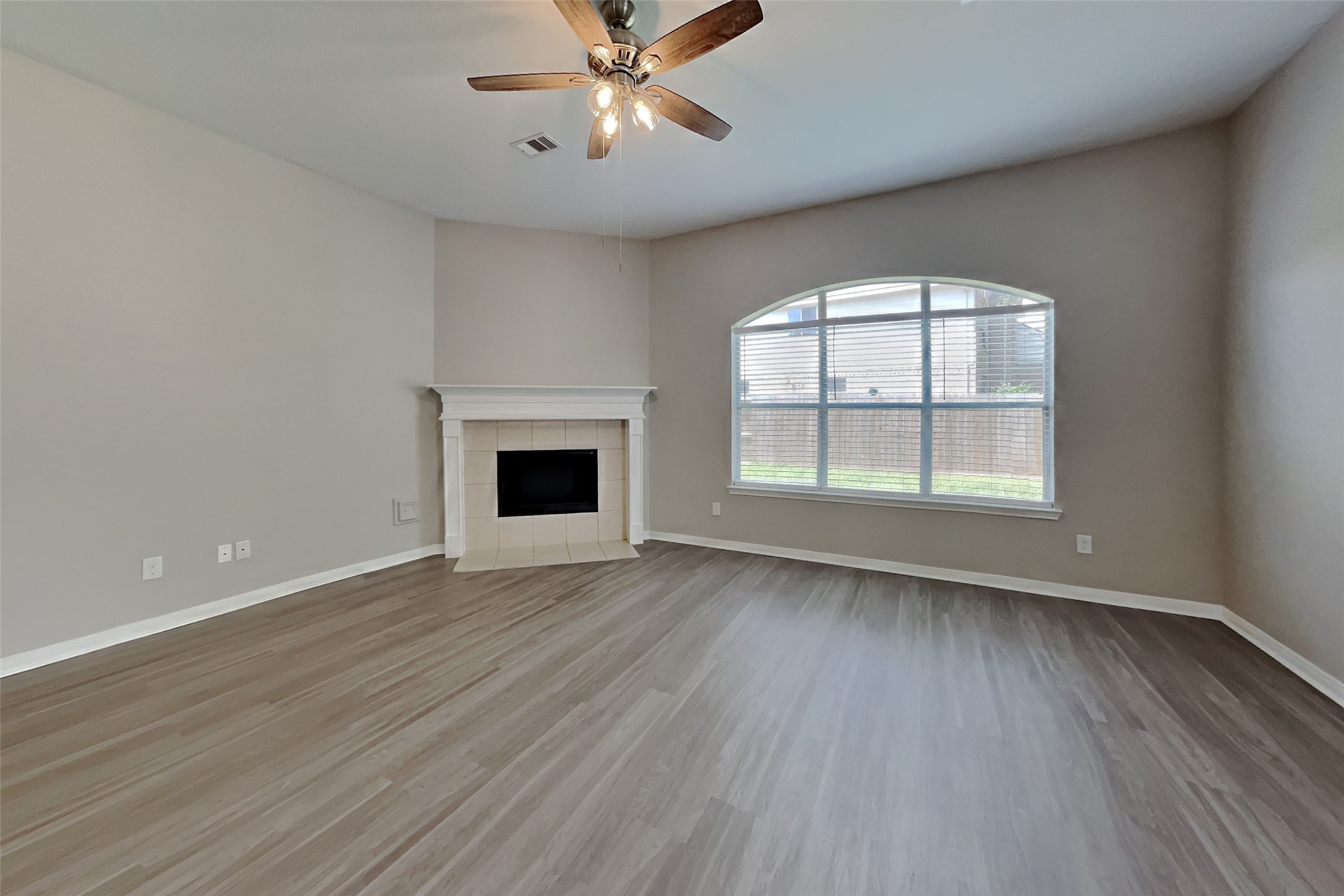 4811 Beaver Pond Circle Property Photo 2