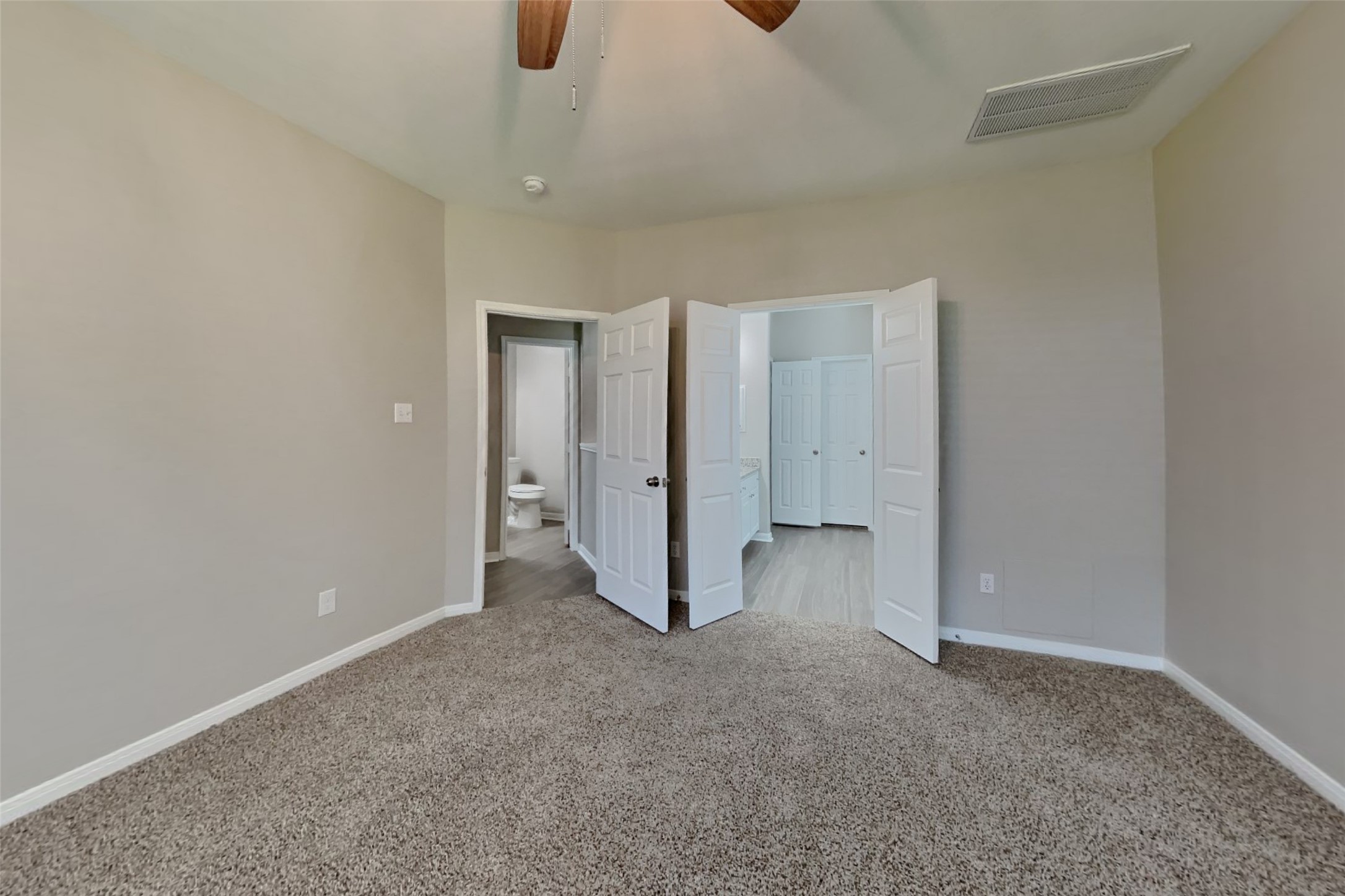 4811 Beaver Pond Circle Property Photo 9