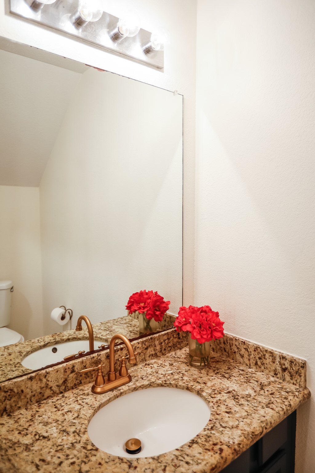 36 Fallenstone Drive Property Photo 8