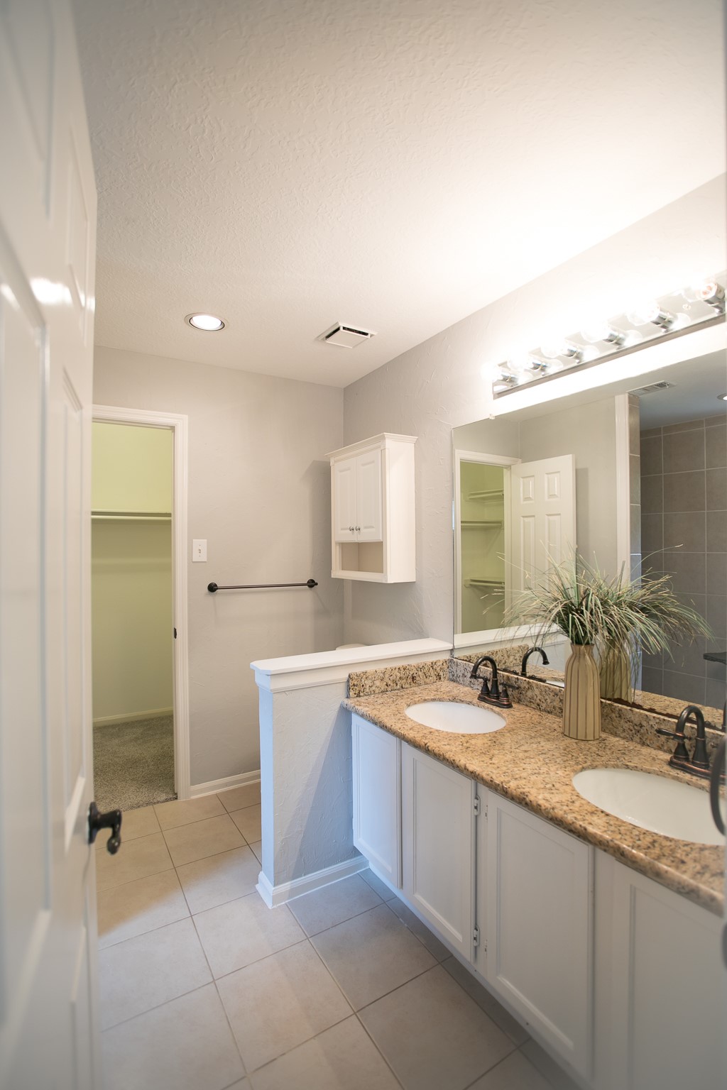 36 Fallenstone Drive Property Photo 21