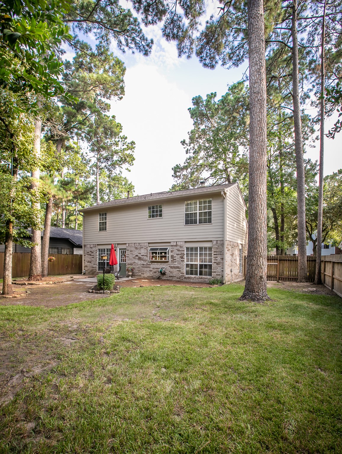 36 Fallenstone Drive Property Photo 29