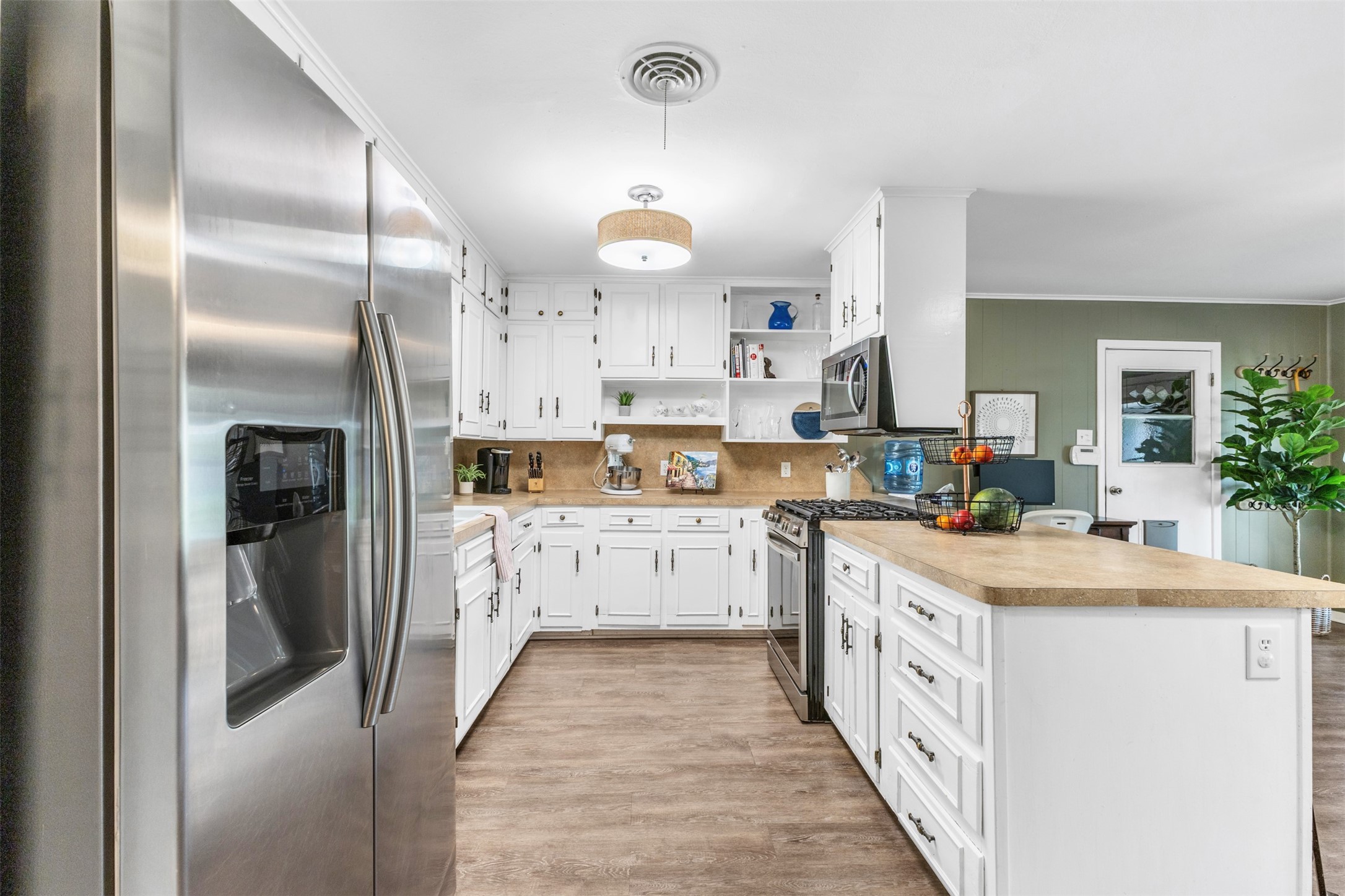 2310 Morningside Drive Property Photo 9