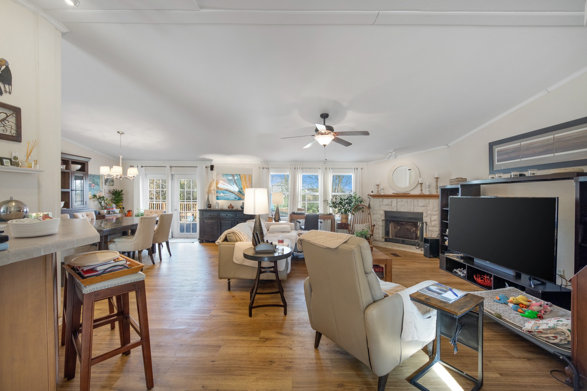 10676 Rutherford Road Property Photo 15