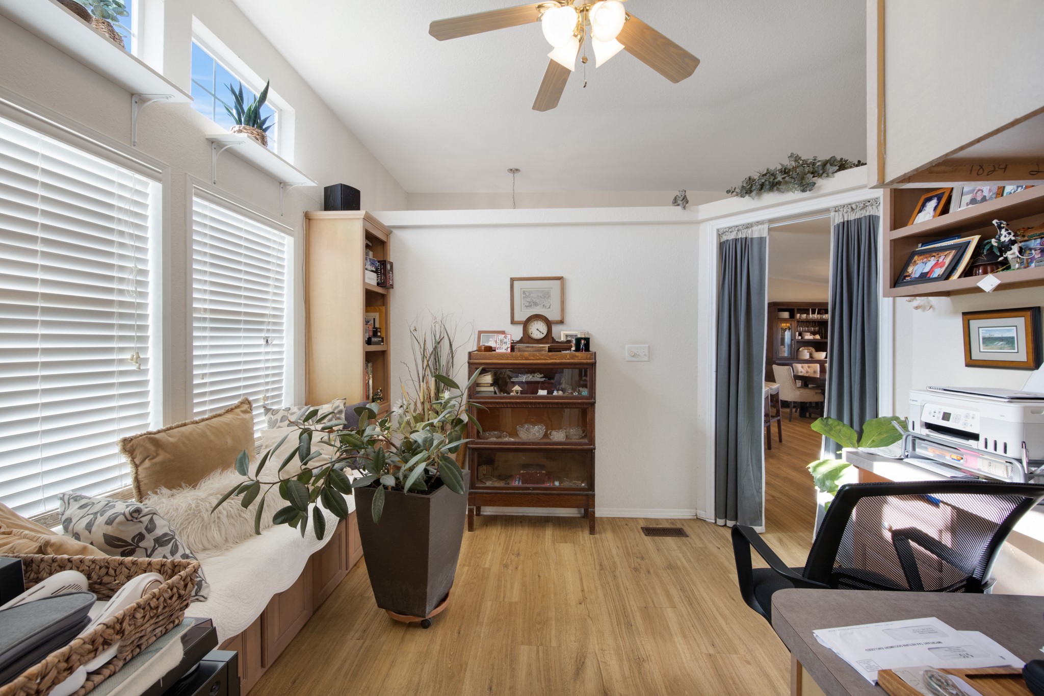 10676 Rutherford Road Property Photo 18