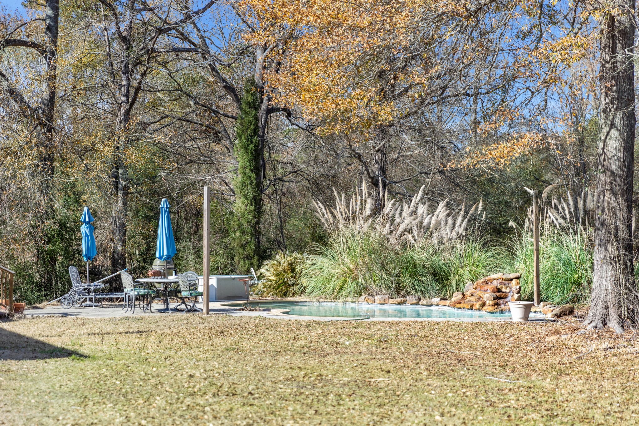 10676 Rutherford Road Property Photo 19