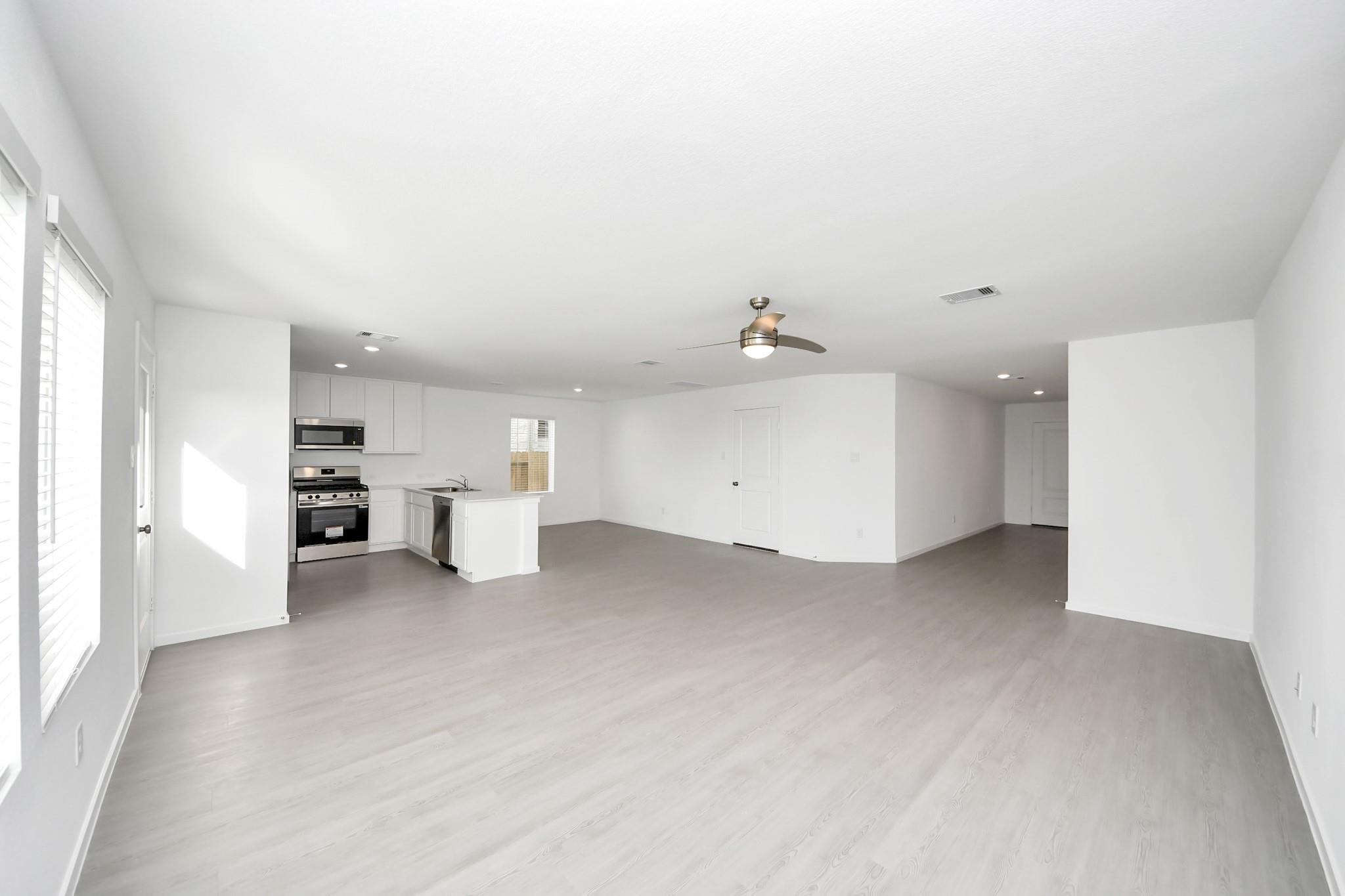 14664 S Ascot Bend Circle Property Photo 12