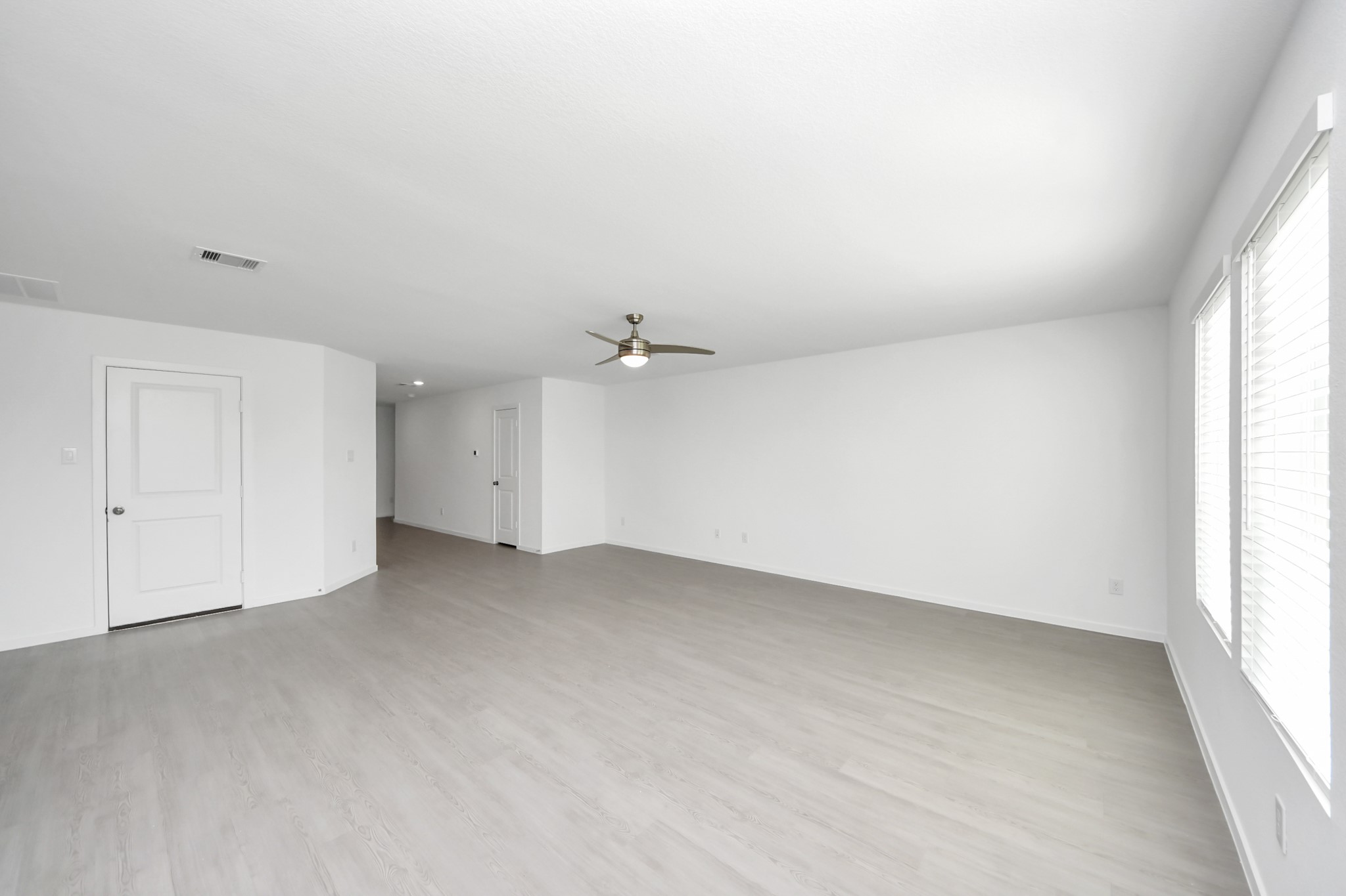 14664 S Ascot Bend Circle Property Photo 13