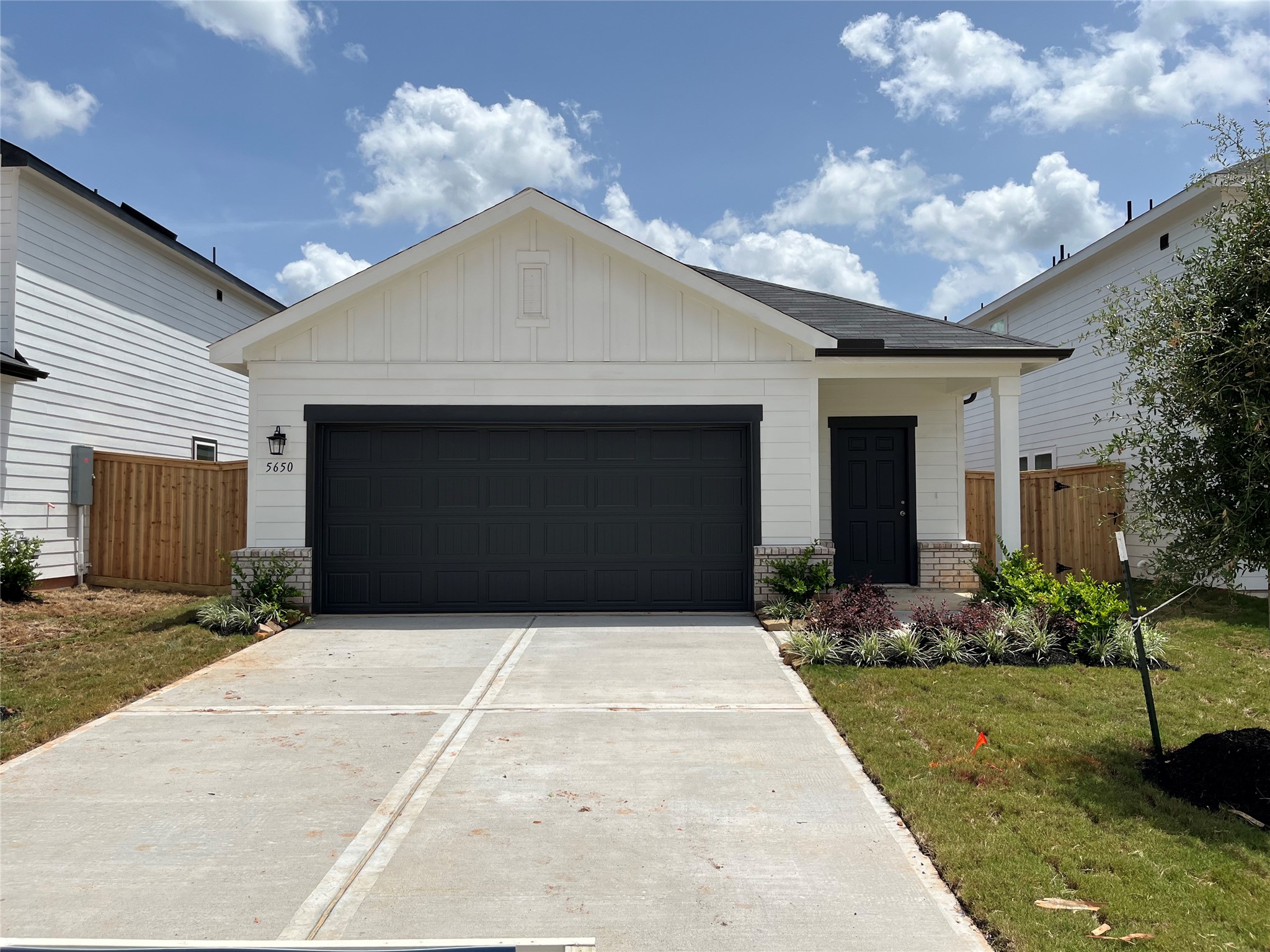 5650 Shelford Birch Street Property Photo 1