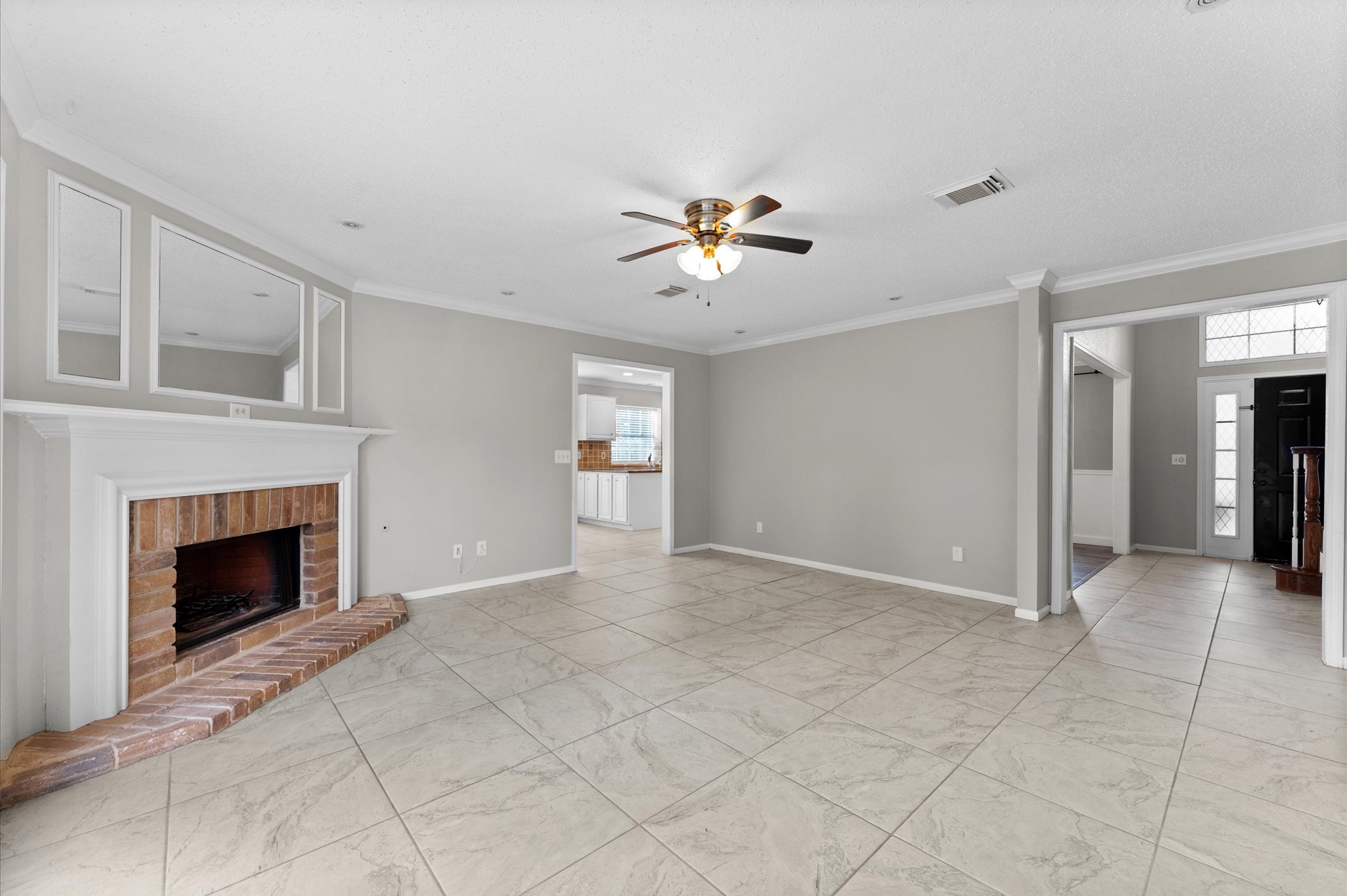 16338 Hickory Point Road Property Photo 5