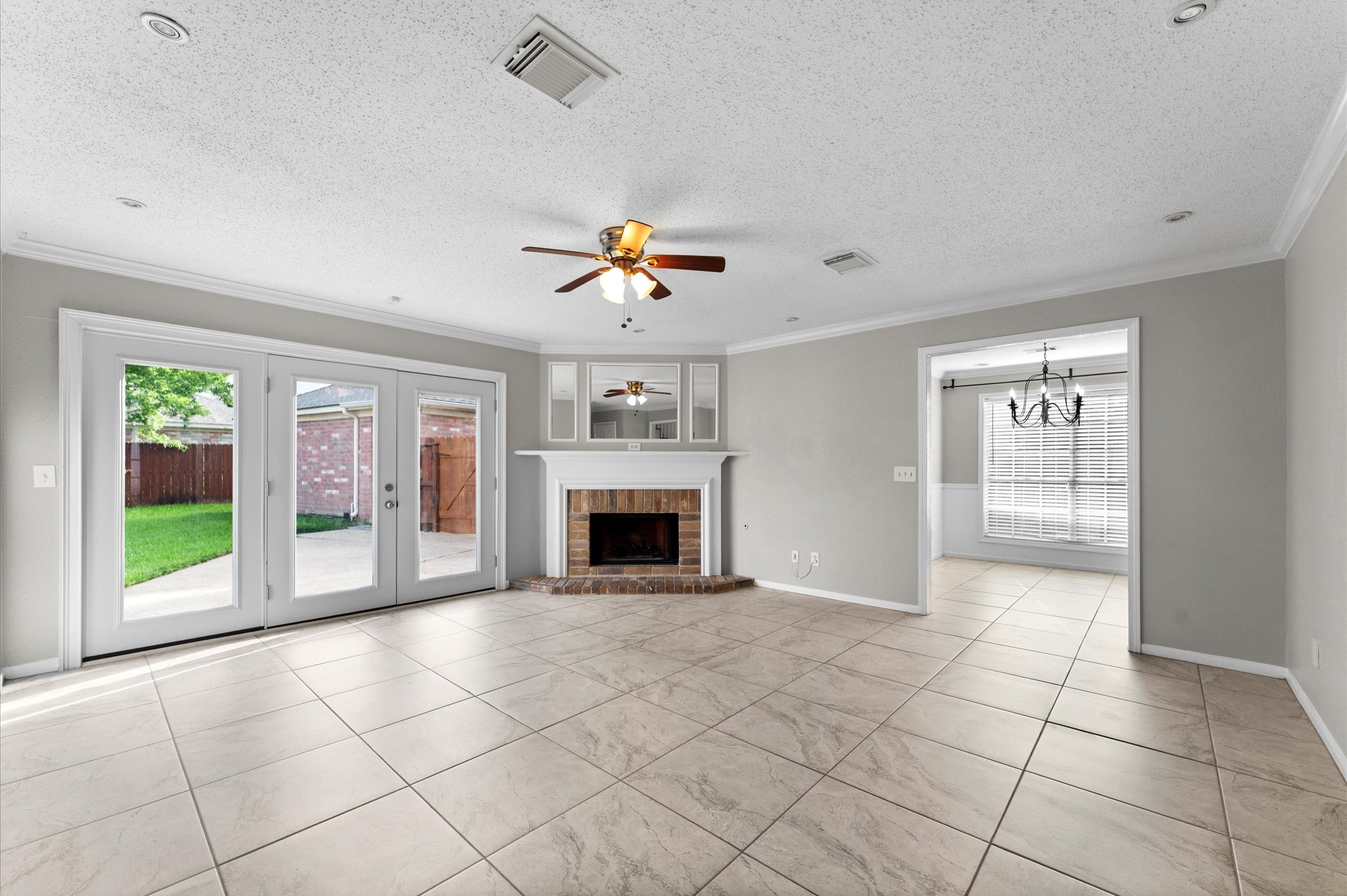 16338 Hickory Point Road Property Photo 8