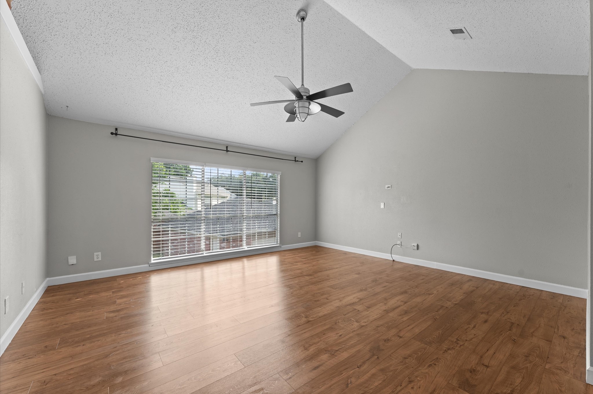 16338 Hickory Point Road Property Photo 26