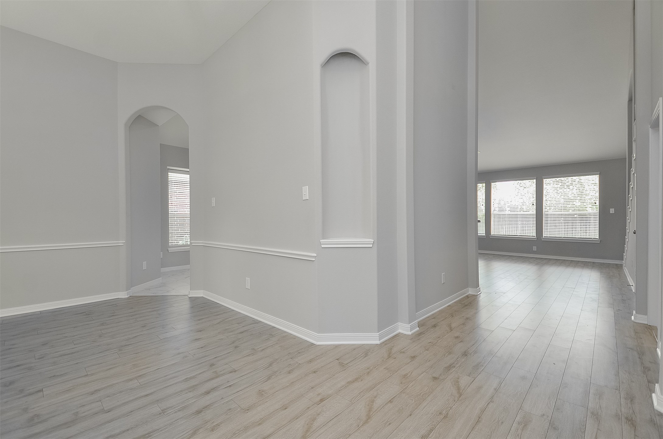 23751 River Place Drive Property Photo 5