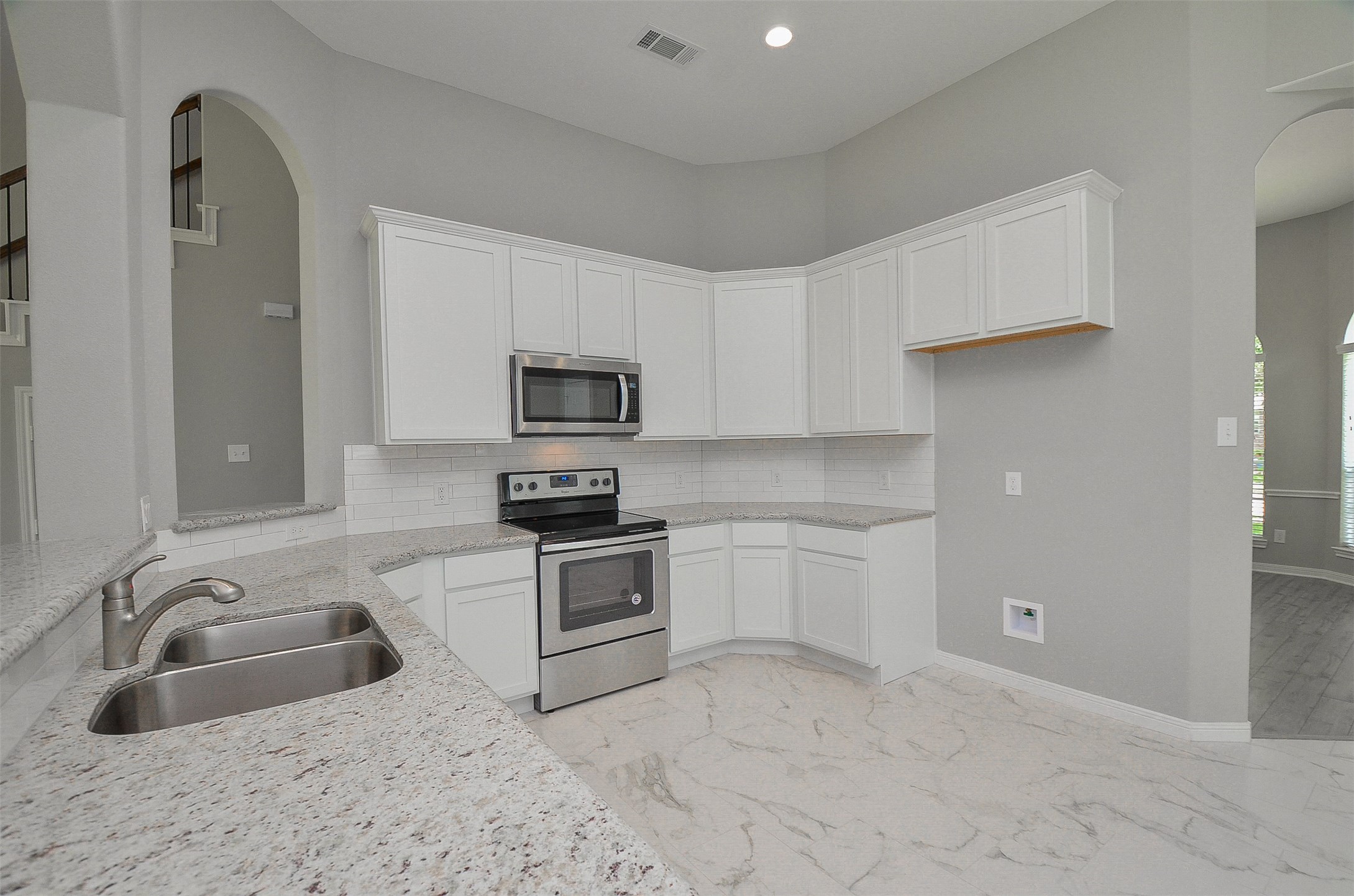 23751 River Place Drive Property Photo 15