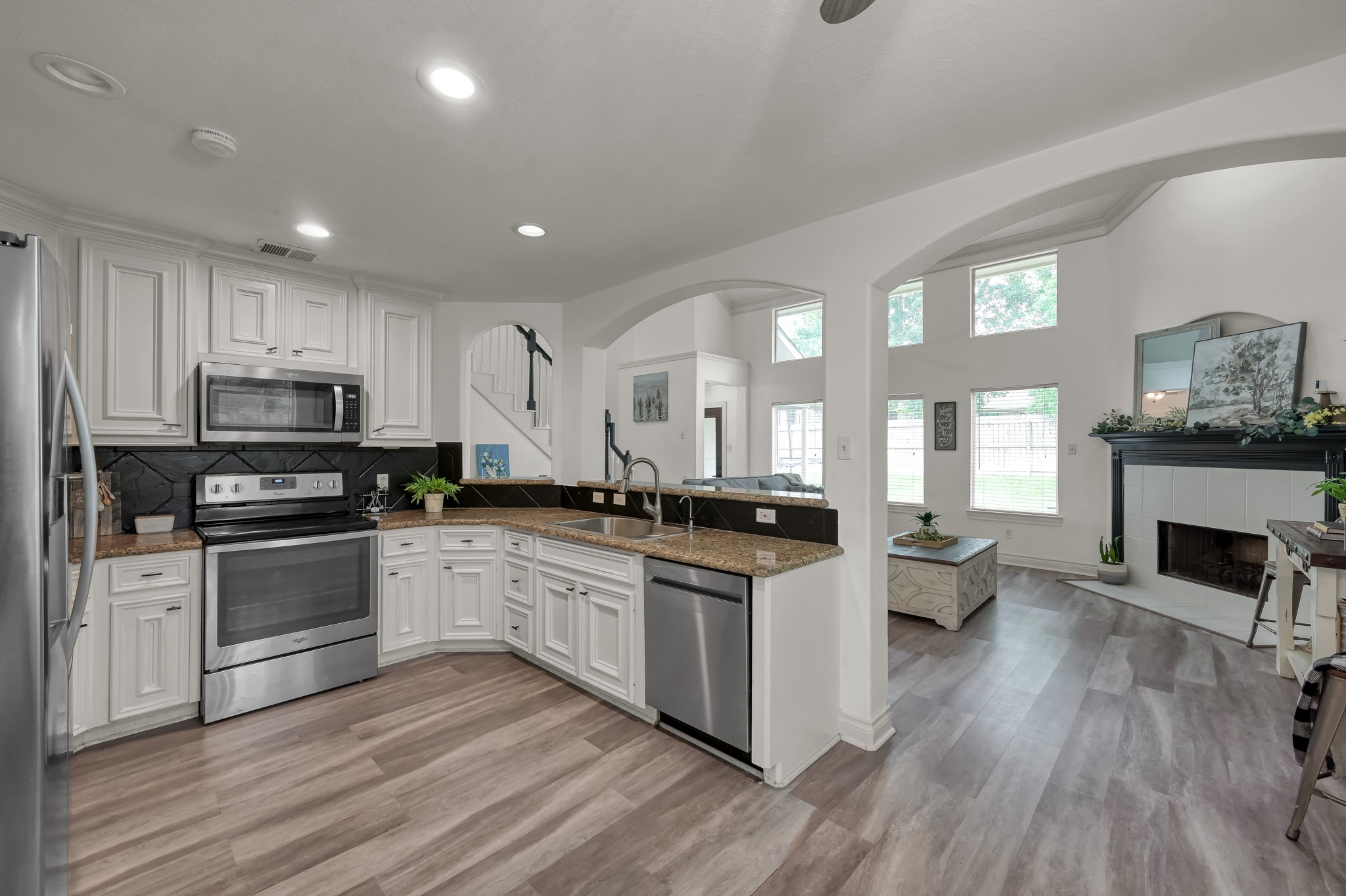3215 Canterbury Lane Property Photo 13