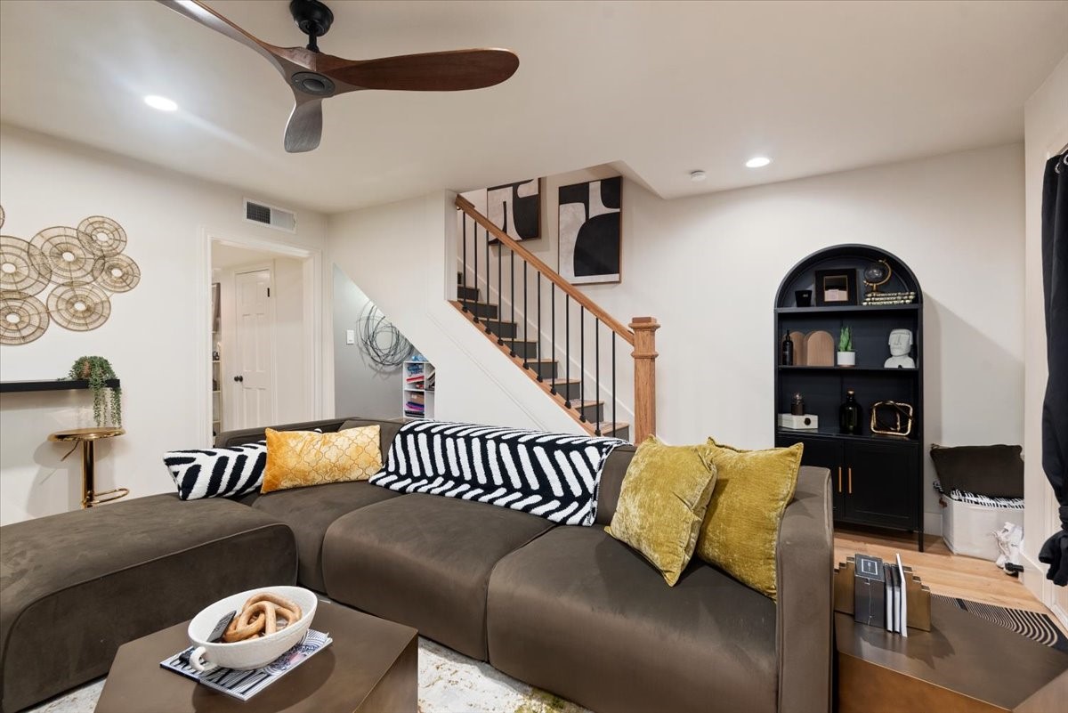 5217 Arboles Drive E Property Photo 1