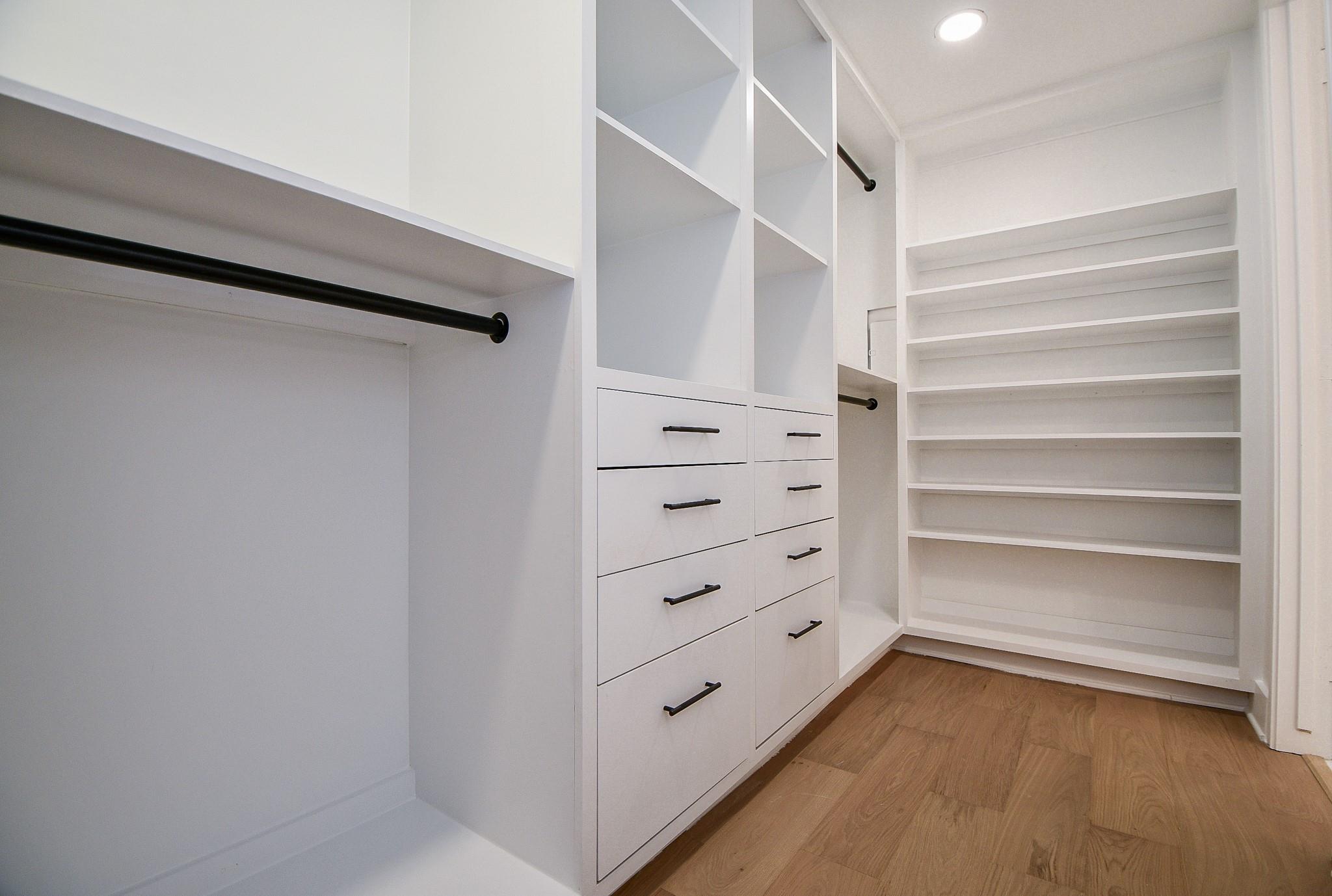 7528 Chevy Chase Drive Property Photo 19