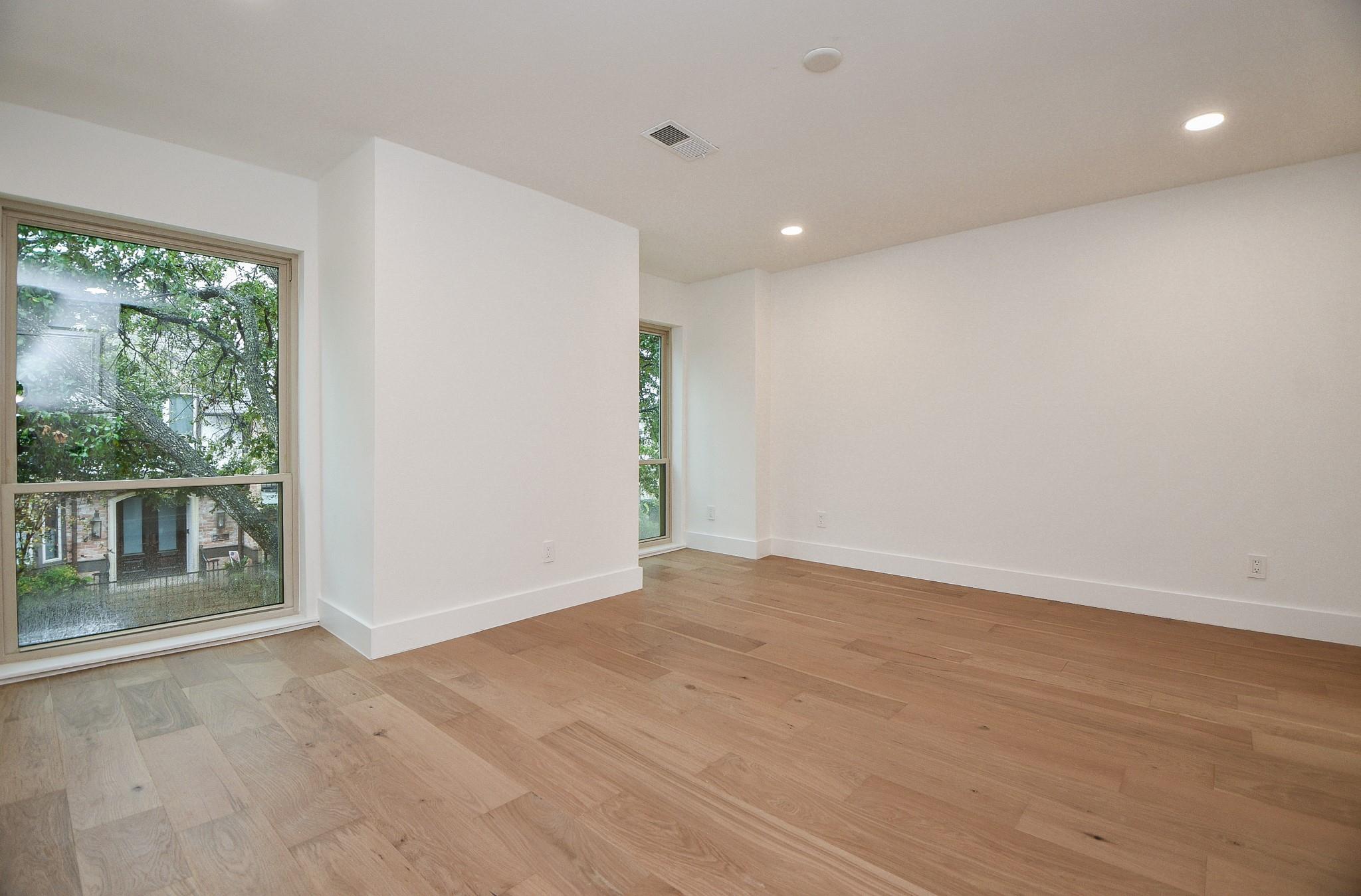 7528 Chevy Chase Drive Property Photo 24
