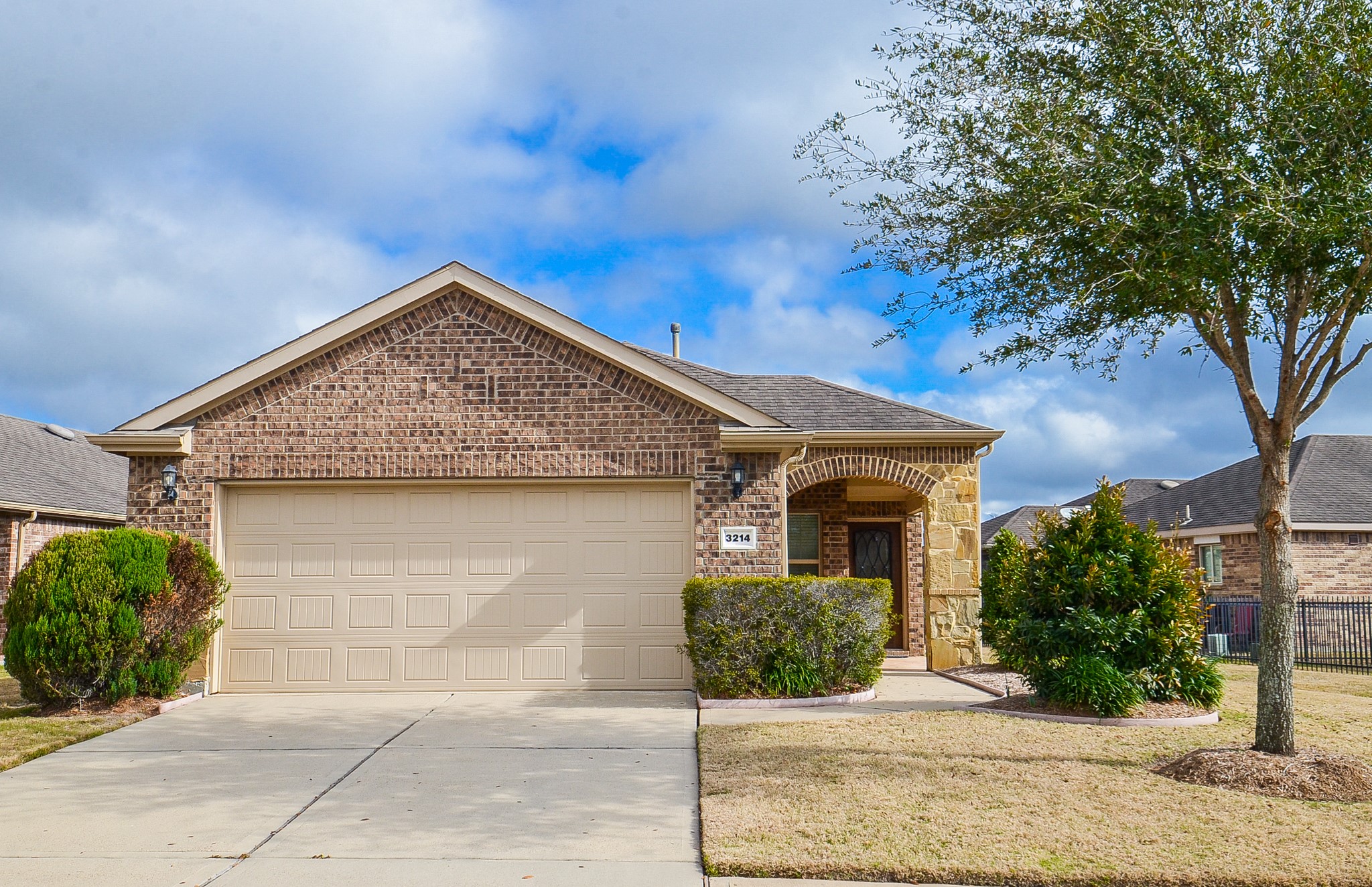 3214 Dandelion Drive Property Photo 1
