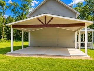 132 County Road 48821 Property Photo 7