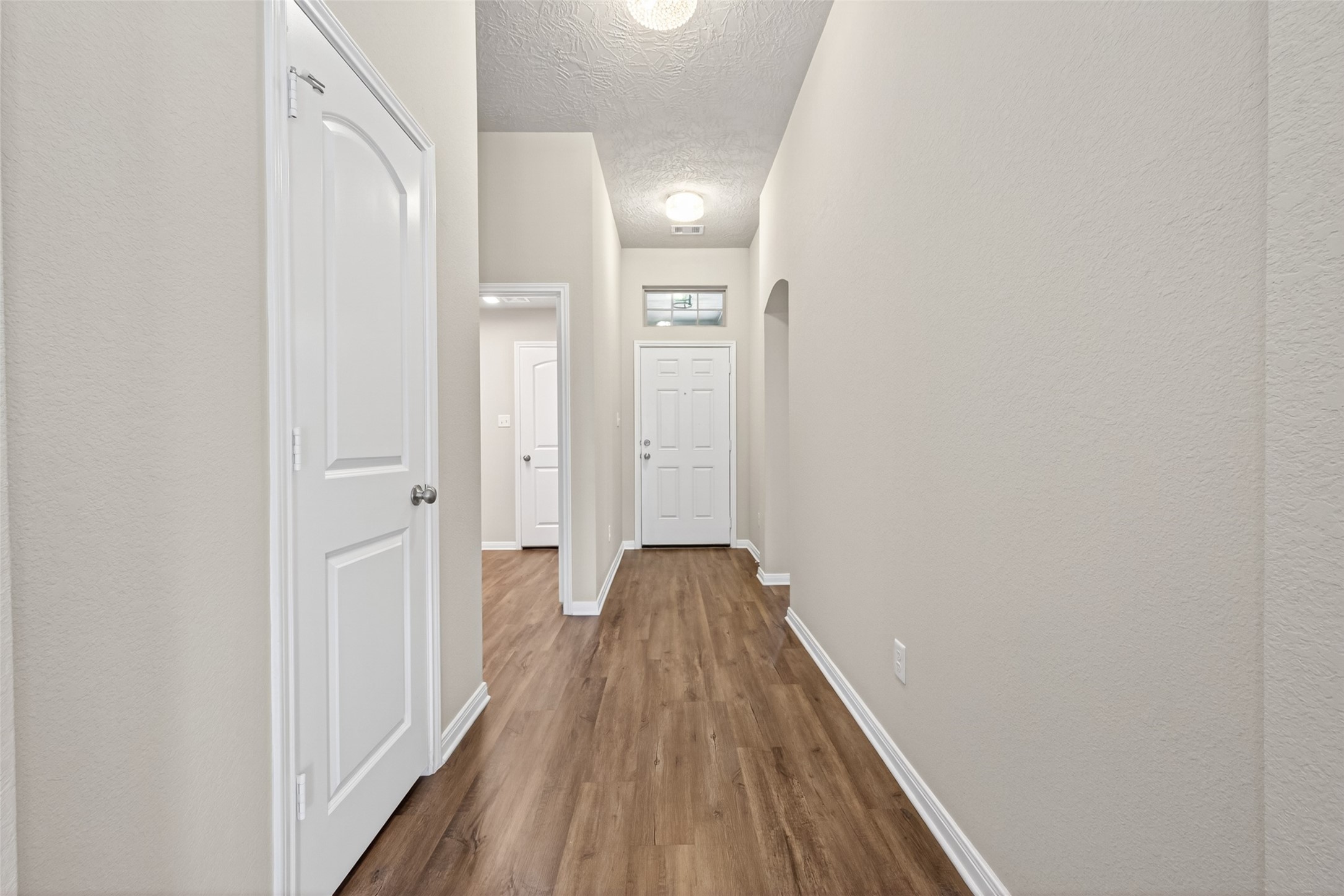14370 S Summerchase Circle Property Photo 8