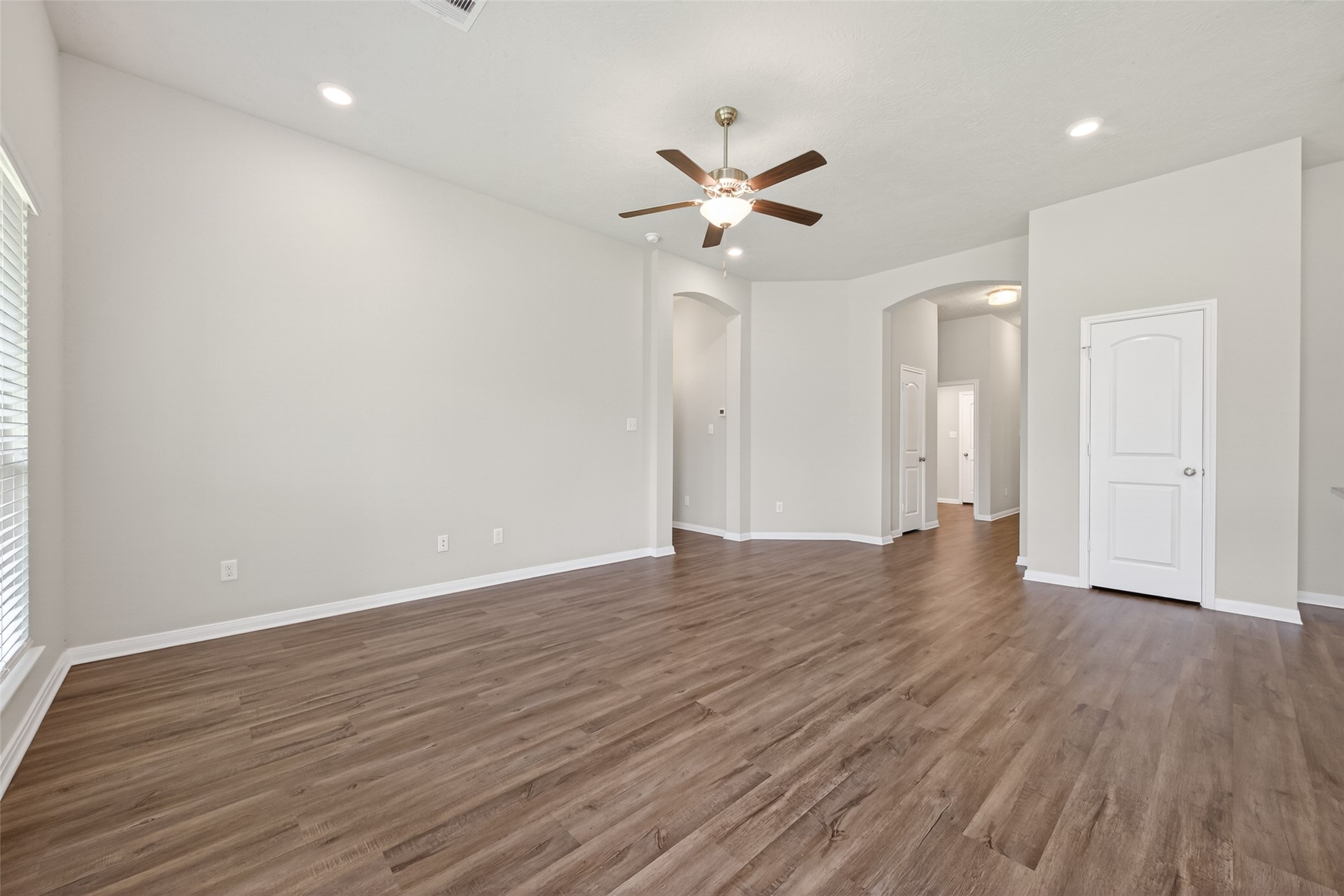 14370 S Summerchase Circle Property Photo 9
