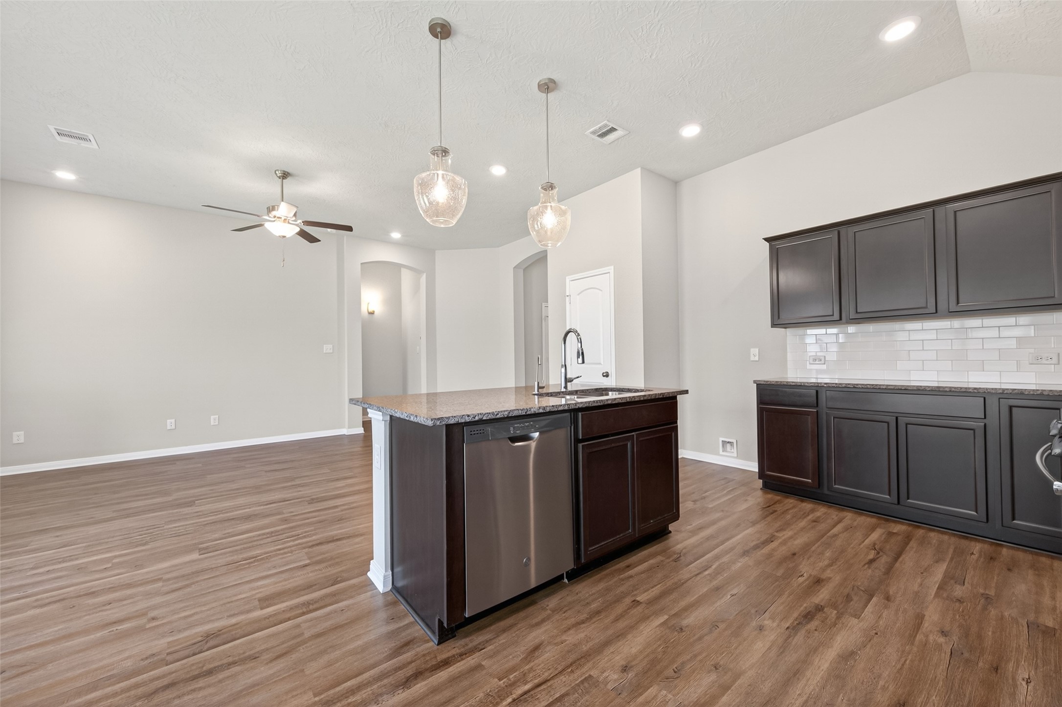 14370 S Summerchase Circle Property Photo 15