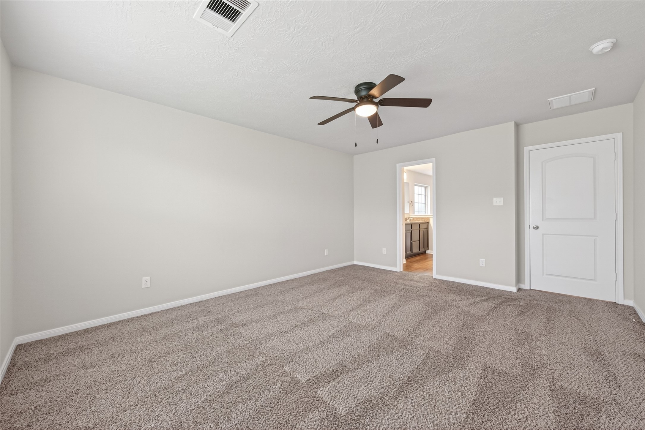 14370 S Summerchase Circle Property Photo 21